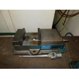 Kurt 6" Anglock Machine Vise