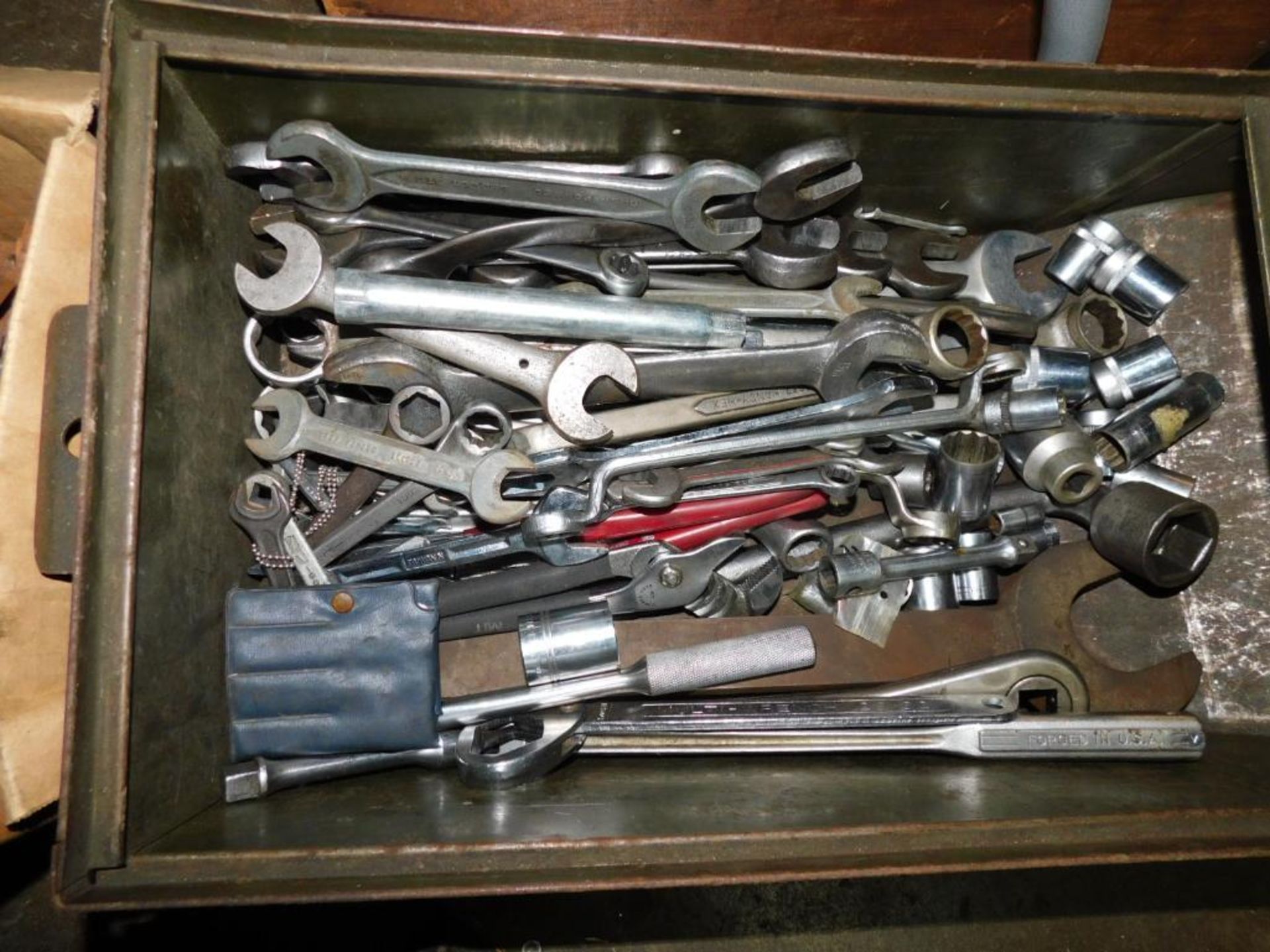 LOT: Assorted Wrenches, Sockets in Metal Tub - Image 4 of 6