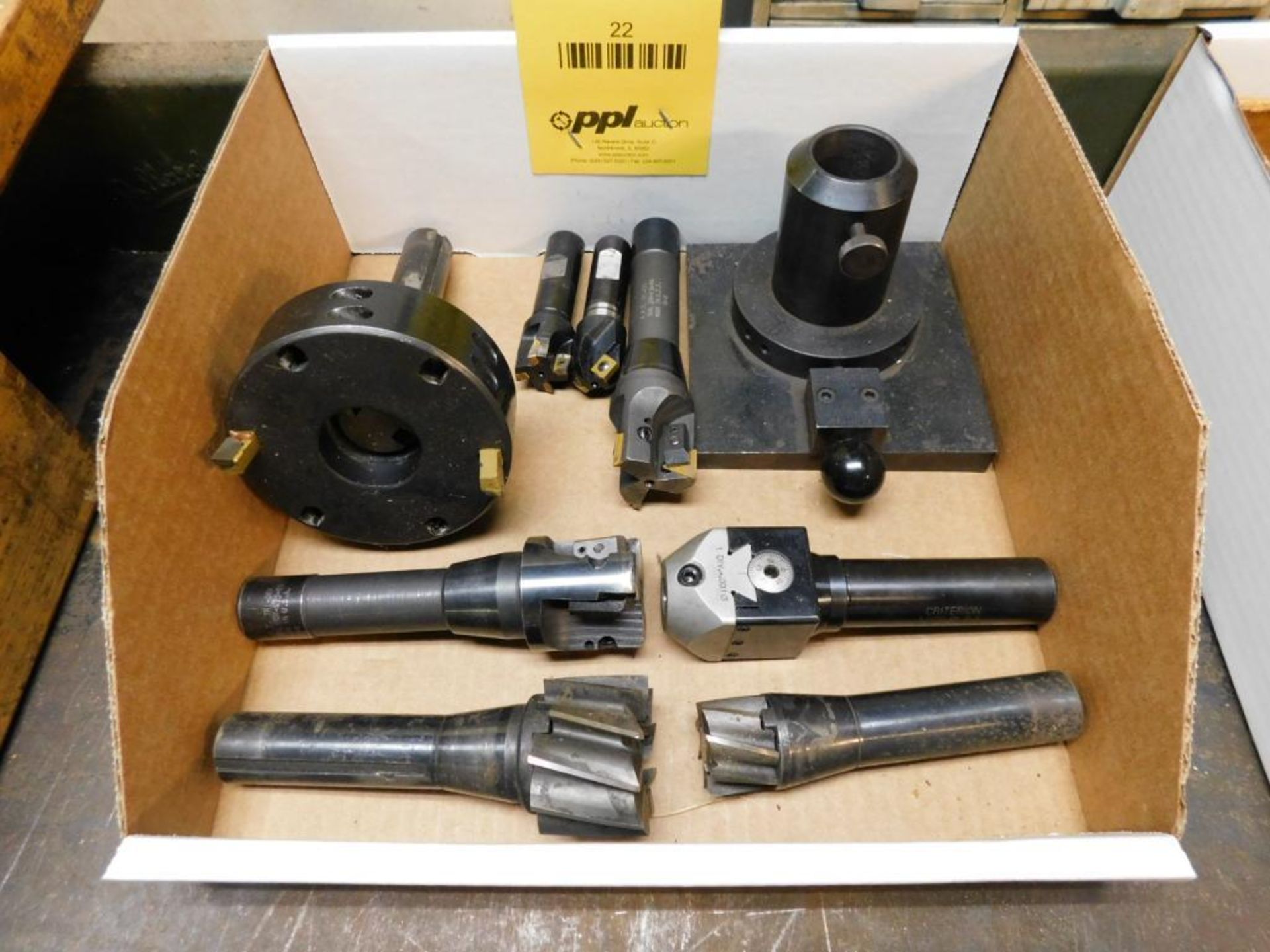 LOT: Assorted R8 Tooling