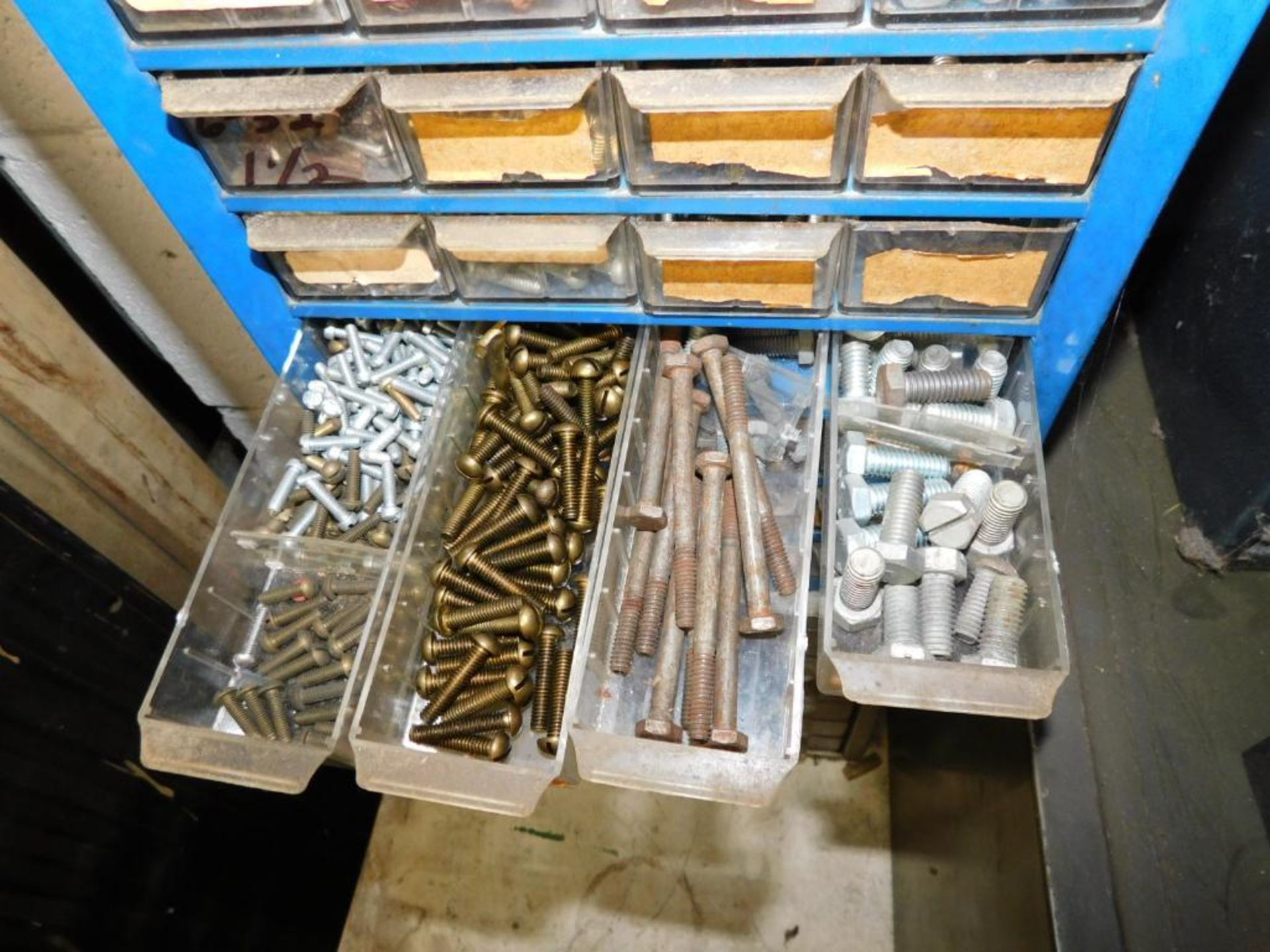 LOT: (27) Drawer Parts/Hardware Cabinet w/Contents: Springs, Fuses, Washers, Hardware, Copper Tubing - Bild 16 aus 24