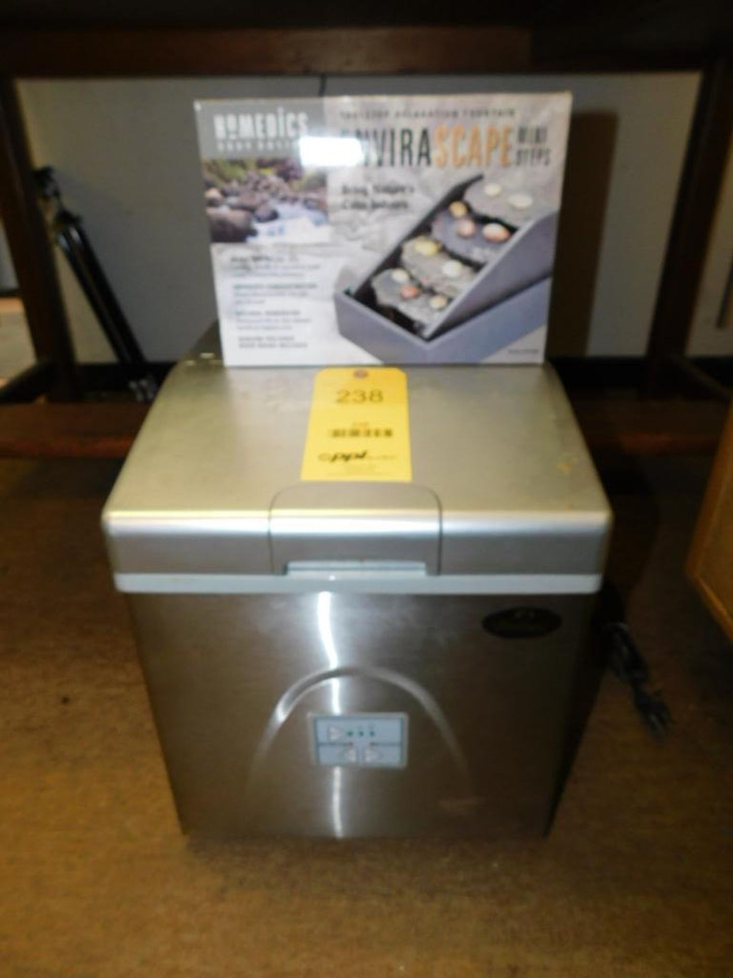 LOT: Windchaser Portable Ice Maker, Envirascape Mini Steps Tabletop Relaxation Waterfall Mini Steps