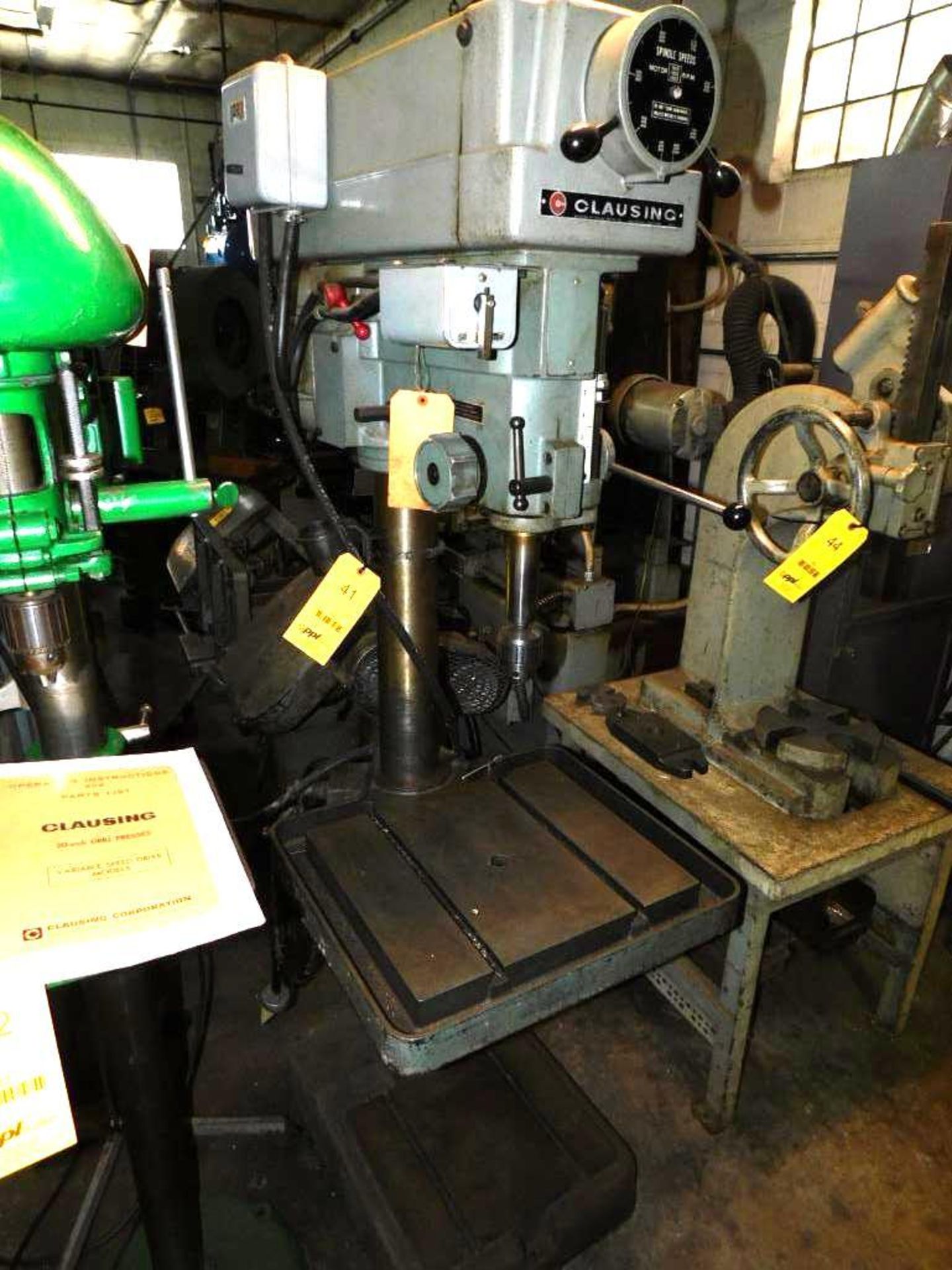 Clausing Model 2276 20" Drill Press, S/N 514349, 1.5 HP, 18" x 16" Work Table, 10" Throat, Adjustabl - Image 6 of 11