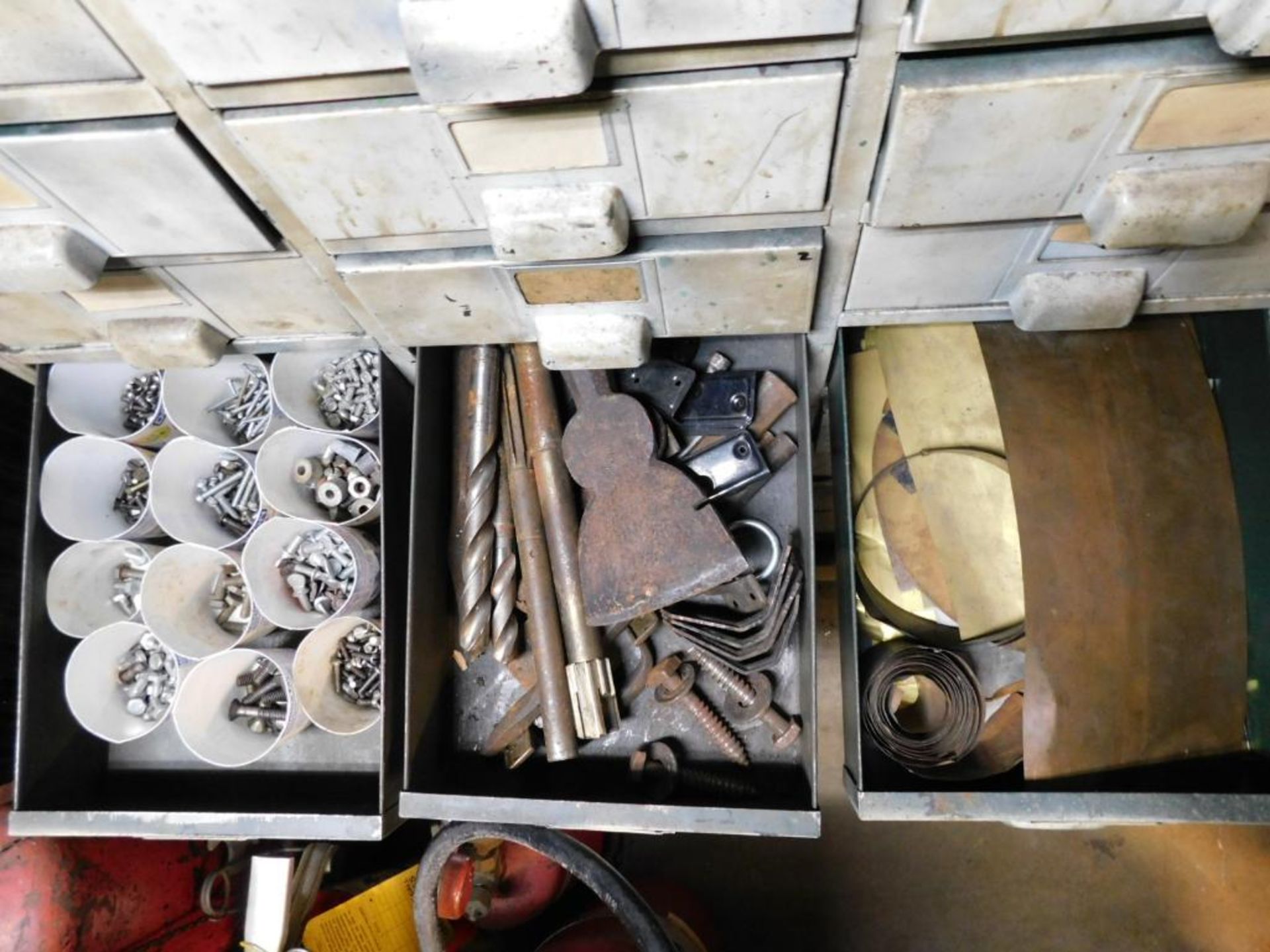 LOT: (27) Drawer Parts/Hardware Cabinet w/Contents: Springs, Fuses, Washers, Hardware, Copper Tubing - Bild 7 aus 24