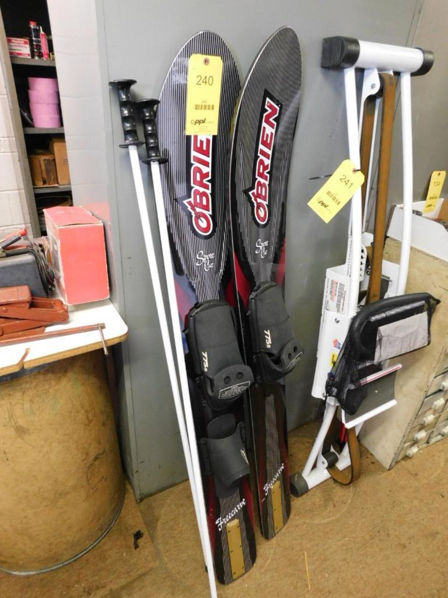 LOT: Pair of O'Brien Sport Cut Free Carve Skis - Image 6 of 6