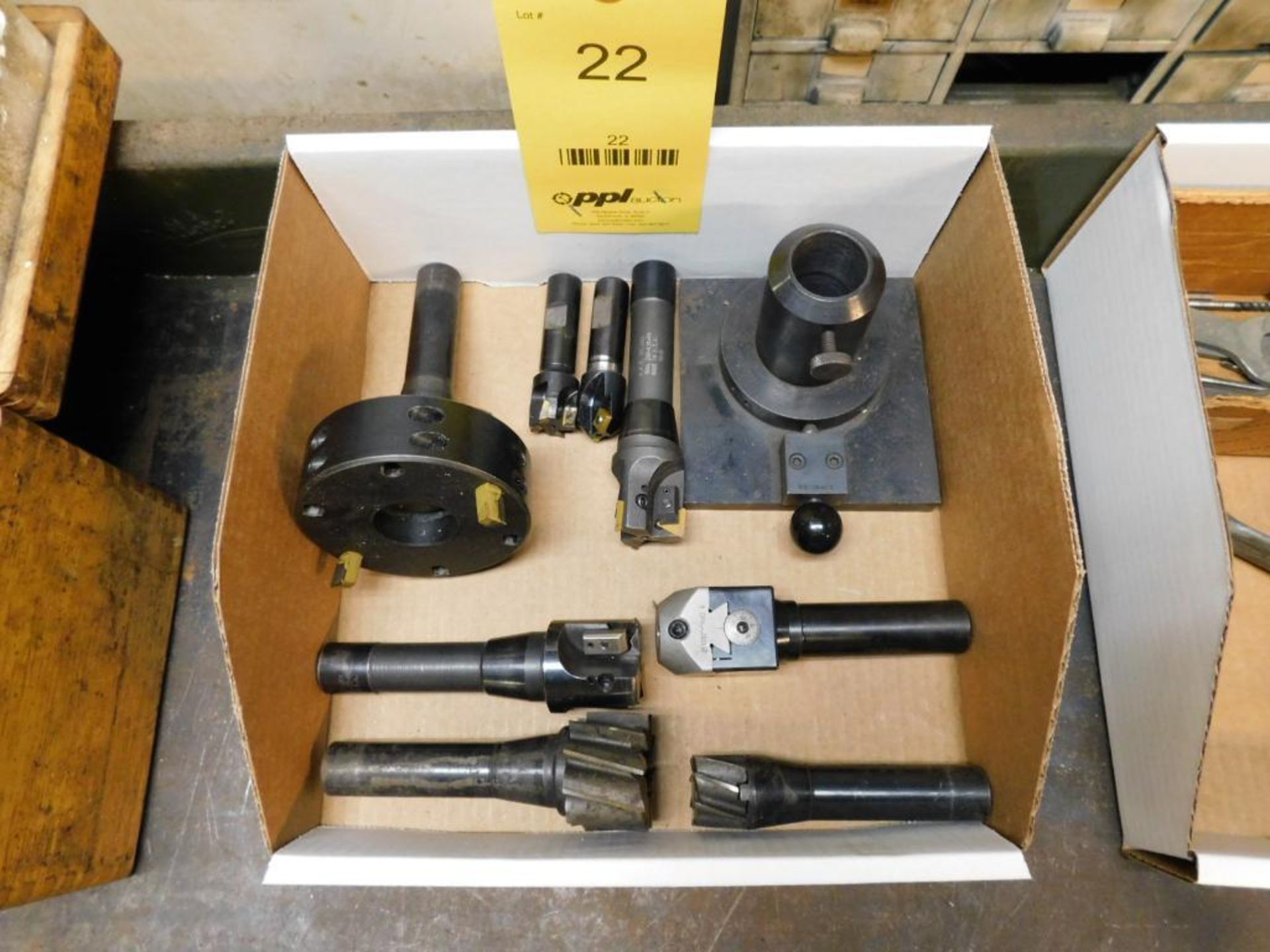 LOT: Assorted R8 Tooling - Image 2 of 7