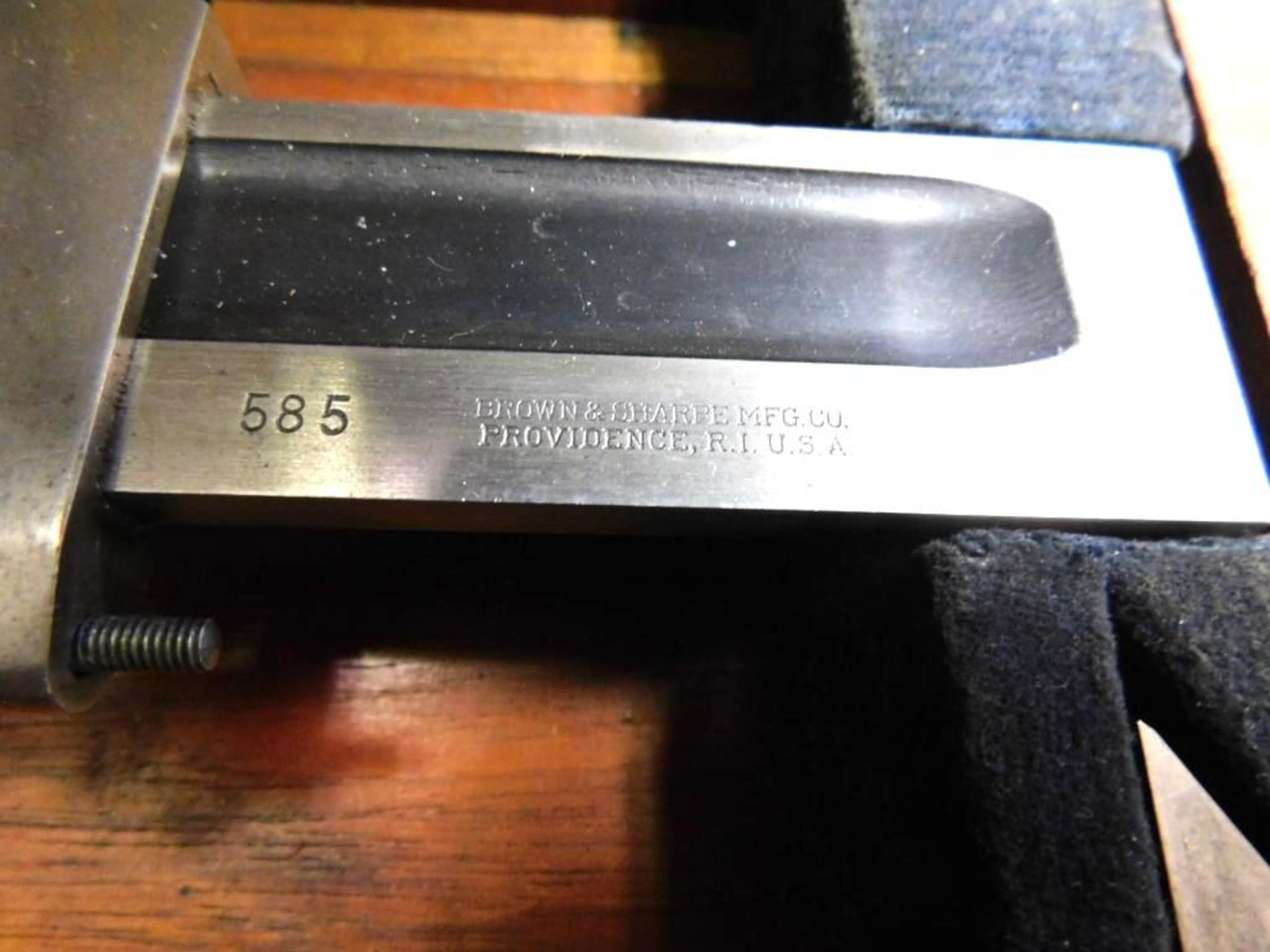 Brown & Sharpe No. 585 18" Vernier Height Gage - Image 5 of 8