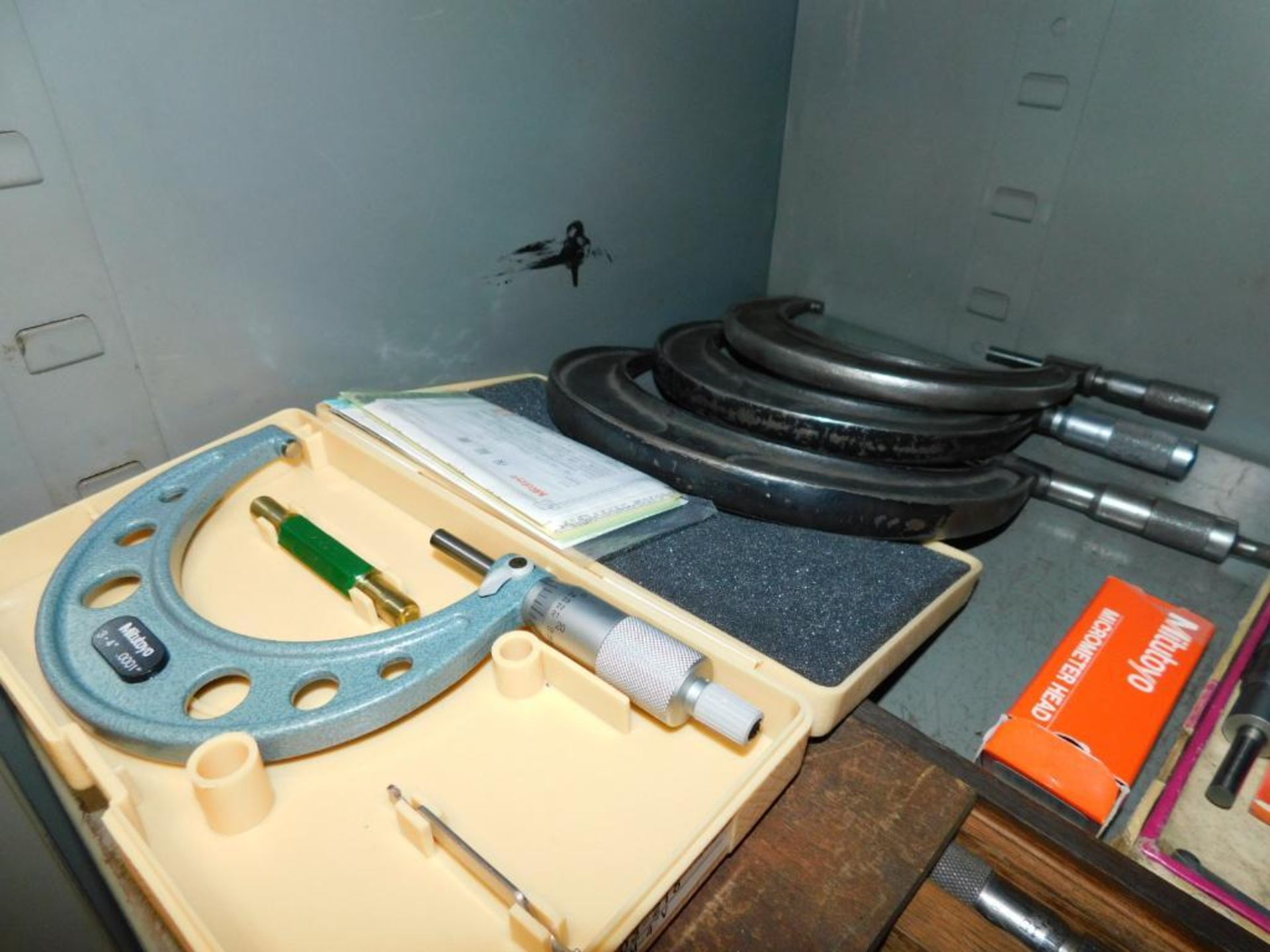 LOT: Contents of Shelf: Assorted Micrometers - Image 4 of 8