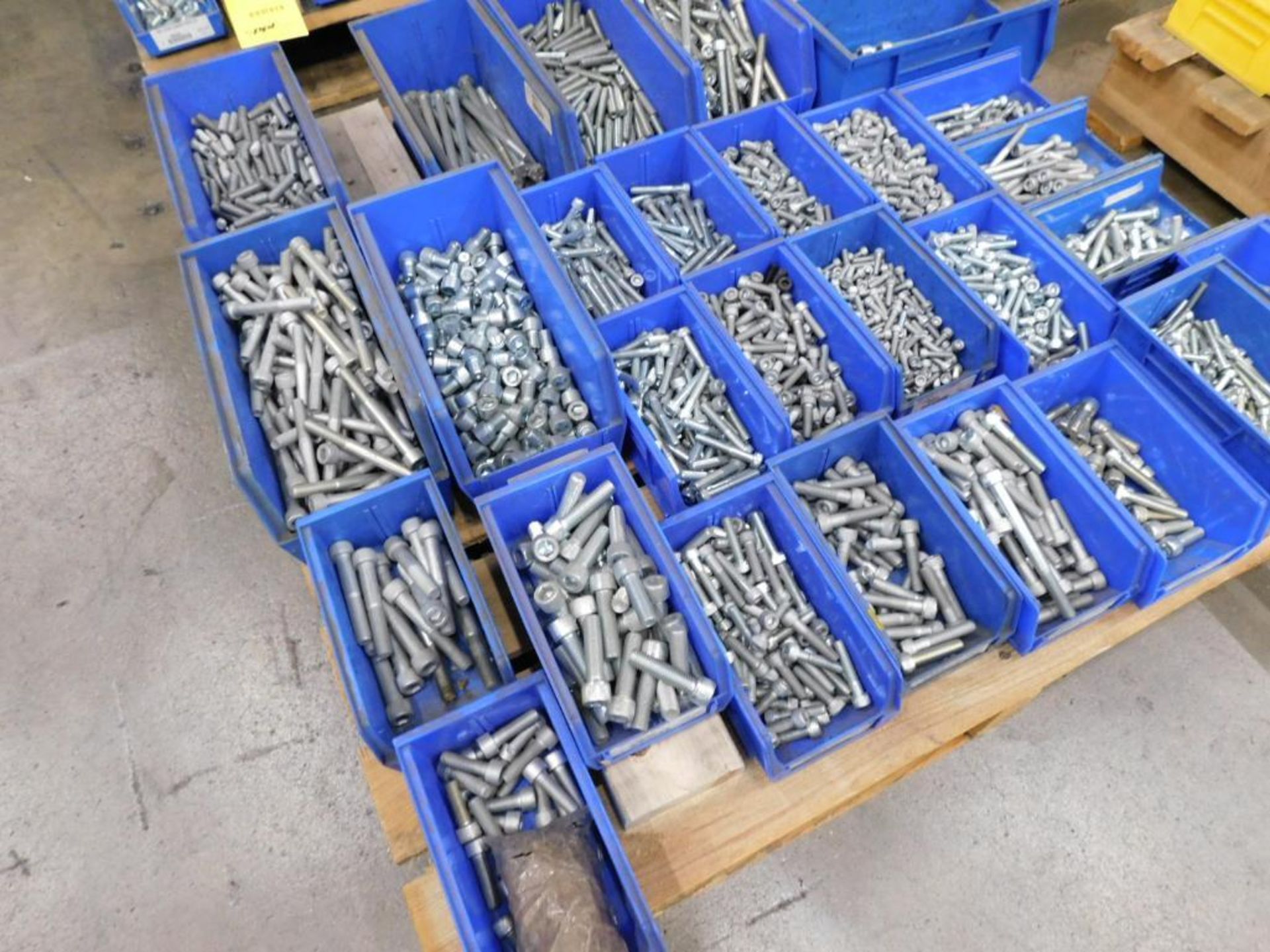 LOT: (1) Pallet of Assorted Hardware in Compartment Bins, Bolts - Image 4 of 7