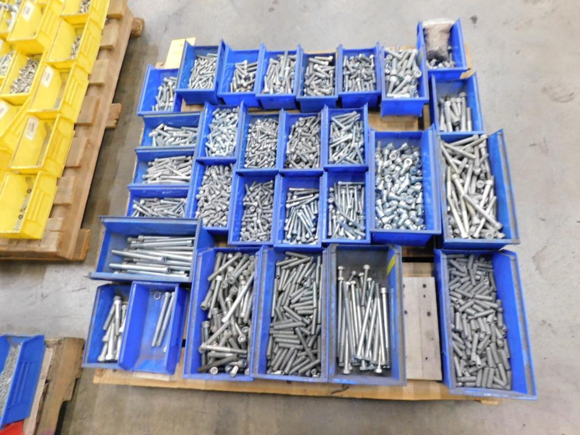 LOT: (1) Pallet of Assorted Hardware in Compartment Bins, Bolts - Image 6 of 7