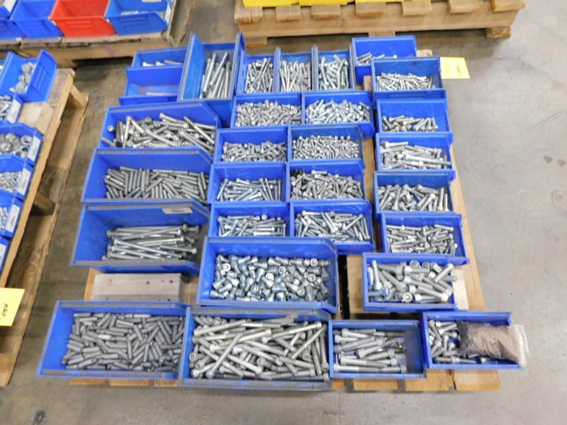 LOT: (1) Pallet of Assorted Hardware in Compartment Bins, Bolts - Image 5 of 7