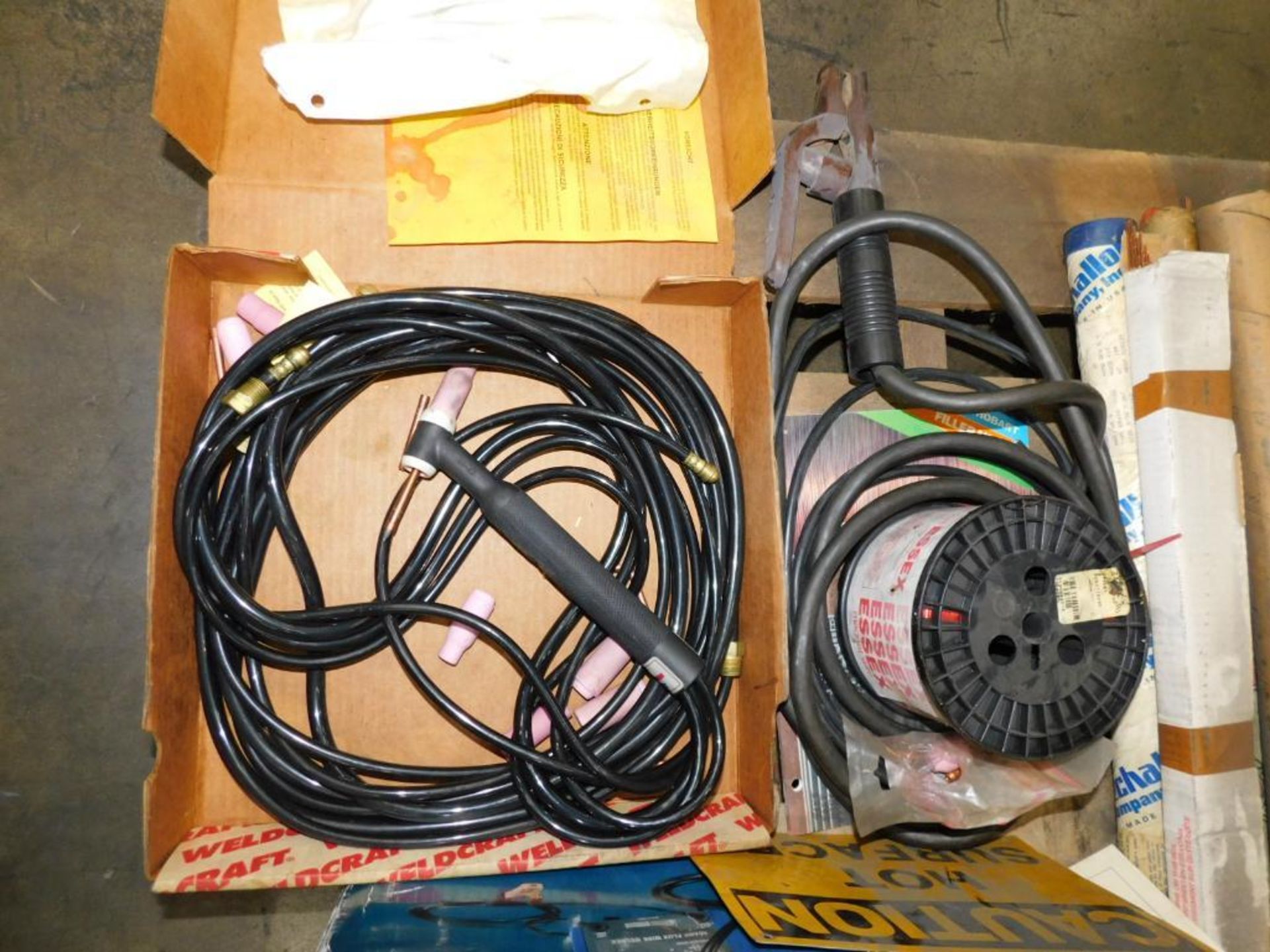 LOT: Chicago Electric Flux Wire Welder, 90 Amp., 120 Volt, 24 Amps, Single Phase, Assorted Welding W - Image 4 of 9