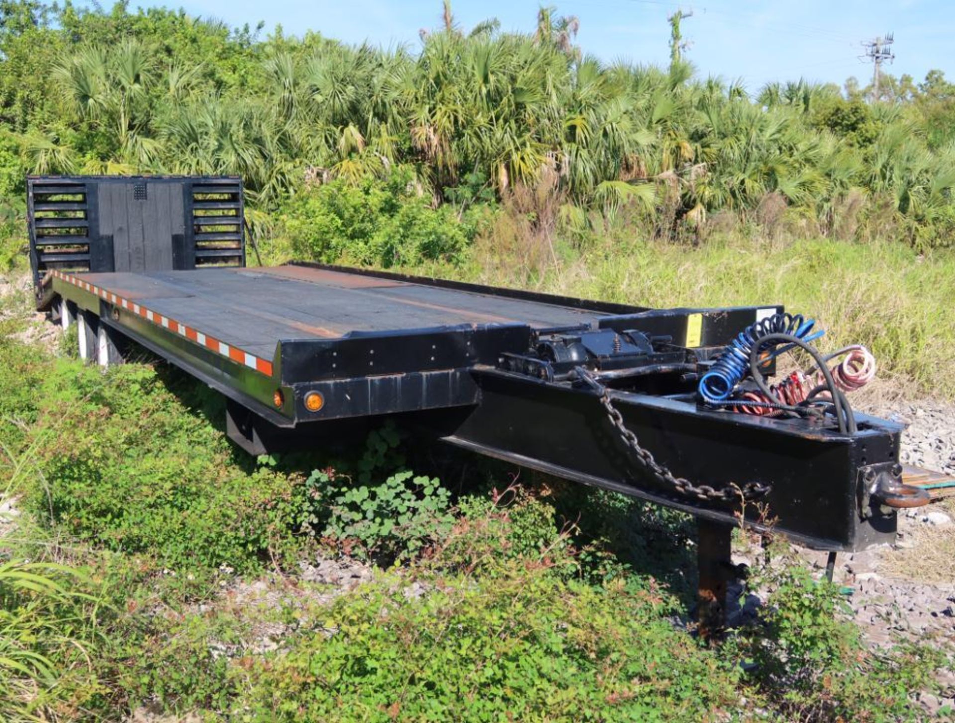 25' x 8' 6" Trail-Eze Tri-Axle Hydraulic Tail Pintle Hitch Trailer, 6' Tail, 4' Flip Tail, 12,000 Lb - Image 3 of 11