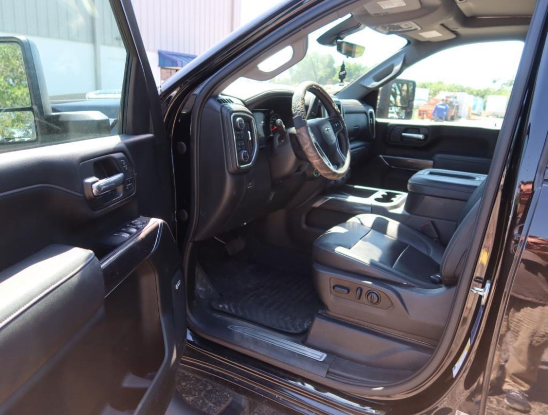 2021 Chevy Silverado 2500 4WD Z71 Crew Cab (Black) Tool Box, Diesel, License# QJZ-Q58VIN 1GC4YPEY0MF - Image 8 of 15
