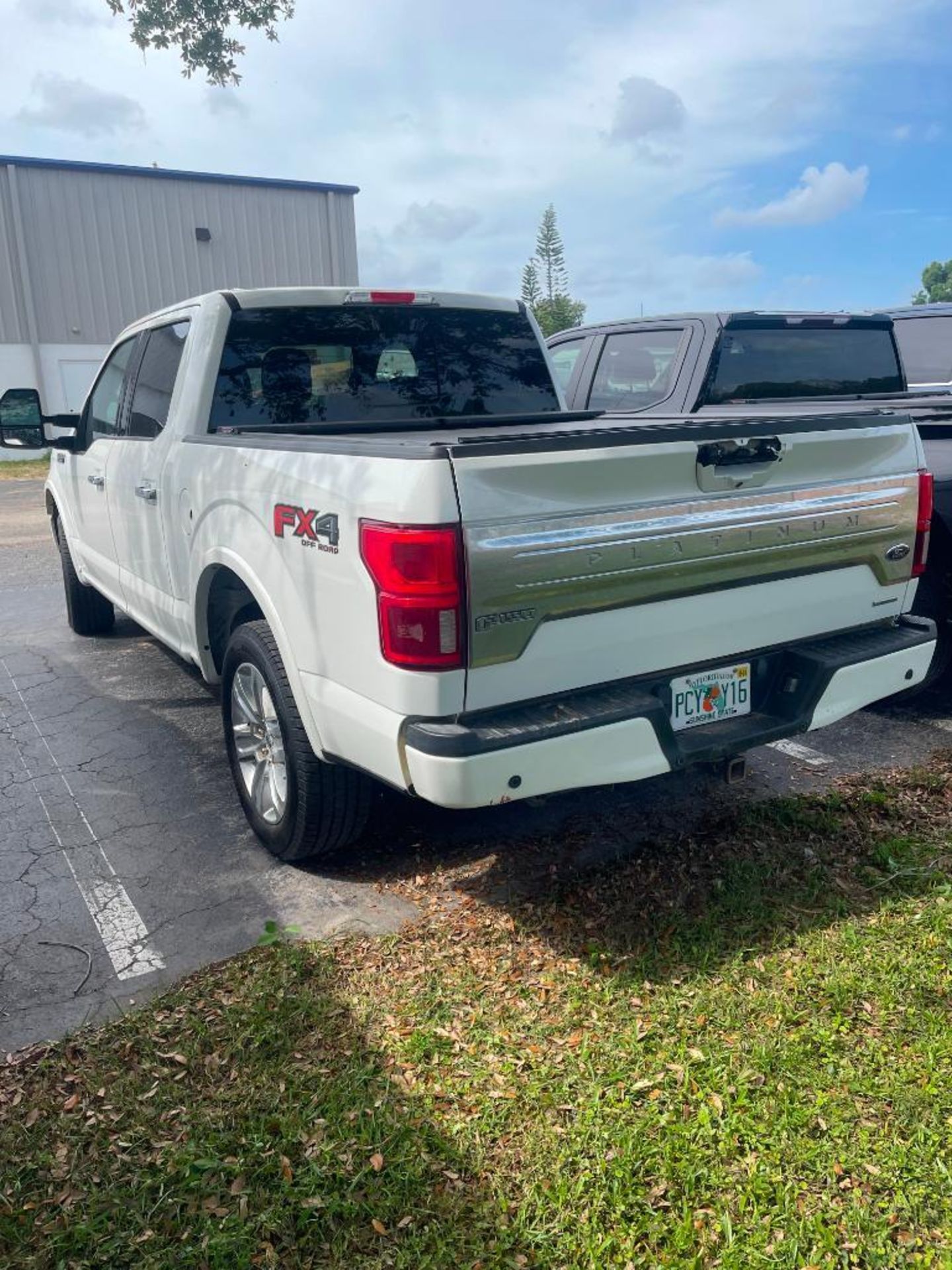 2020 Ford F-150 Plat 4WD Super Crew V6 Turbo, Gas, License# PCY-Y16, VIN 1FTEW1E42LFB28361, 77,200 M - Image 4 of 15