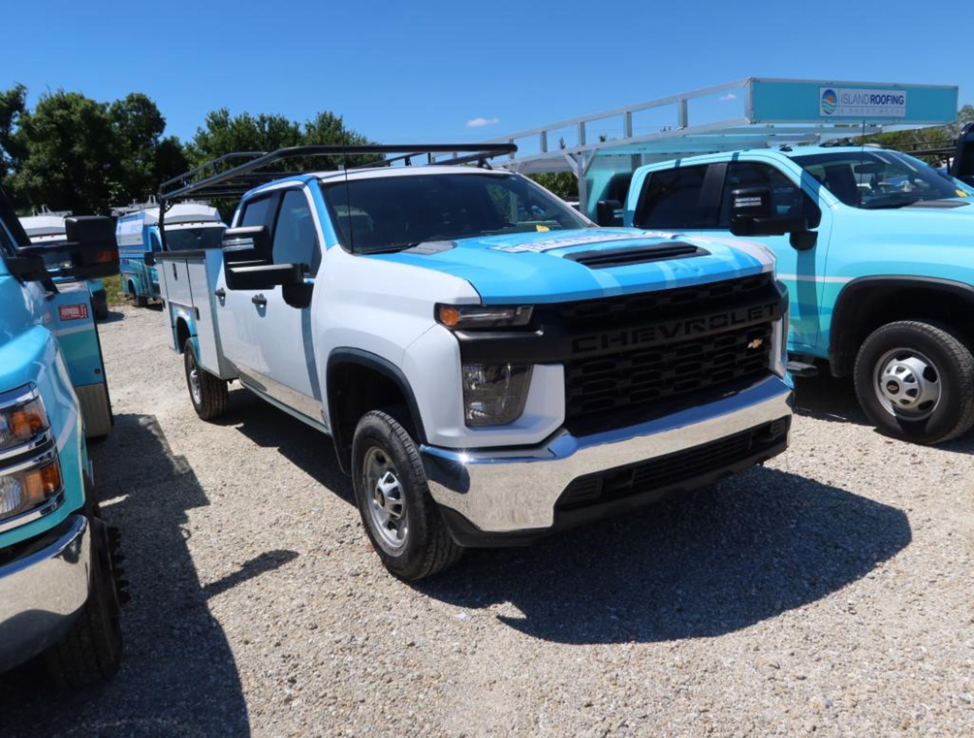 2021 Chevy Silverado 2WD 4 Door Crew Cab Service Body w/Ladder Rack, Gas License# QTJ-P77, VIN 1GB1W - Image 2 of 8