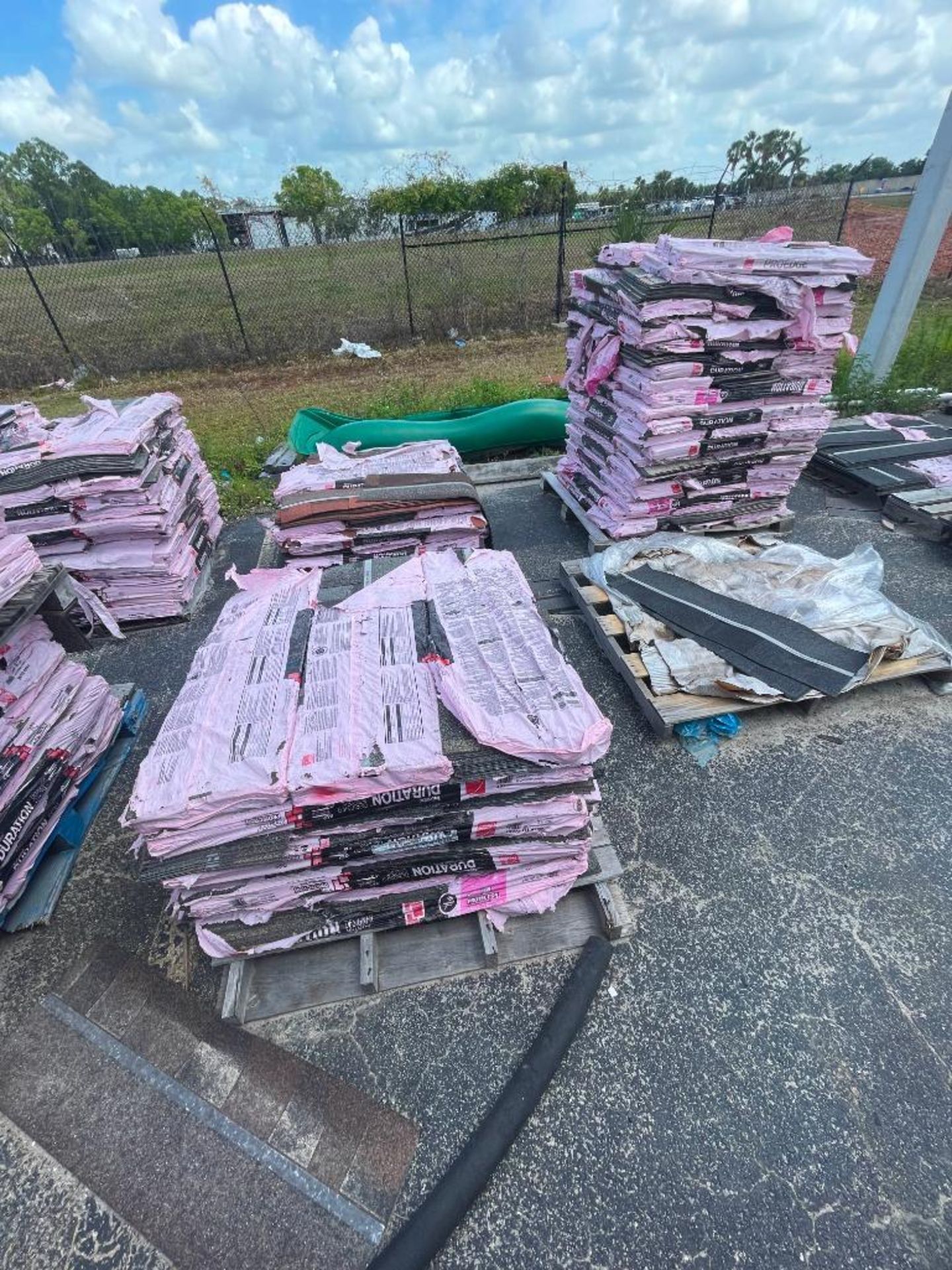 LOT: (35 approx.) Full or Partial Pallets of Assorted Asphalt Shingles - Image 11 of 15