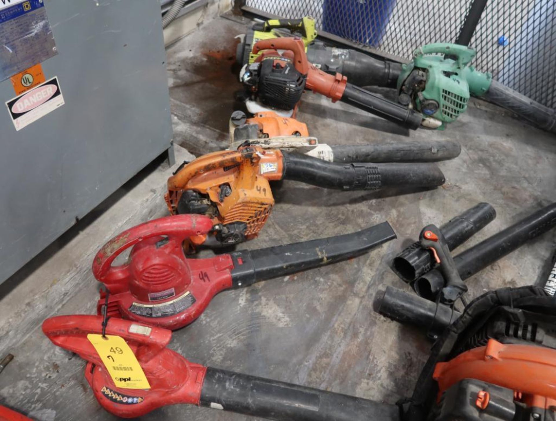 LOT: Stihl Gas Blower, (2) Troy Built Blowers, (2) Echo Blowers, Ryobi Blower, Homelite Blower, Hita