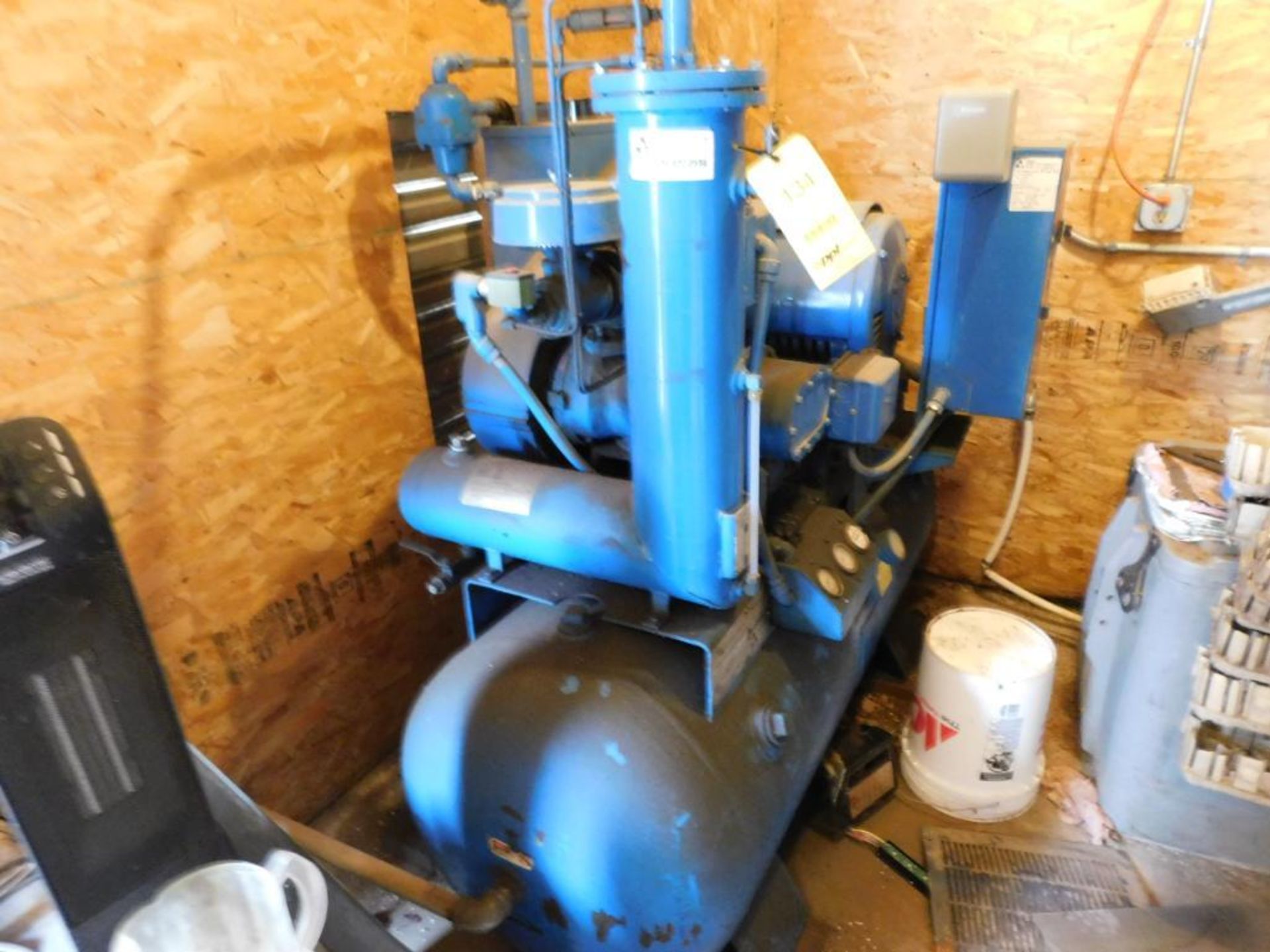Quincy L-25-F 25 HP Horizontal Tank Mounted Rotary Compressor, S/N 900656 w/Zeks Air Dryer (CENTRAL - Image 2 of 5