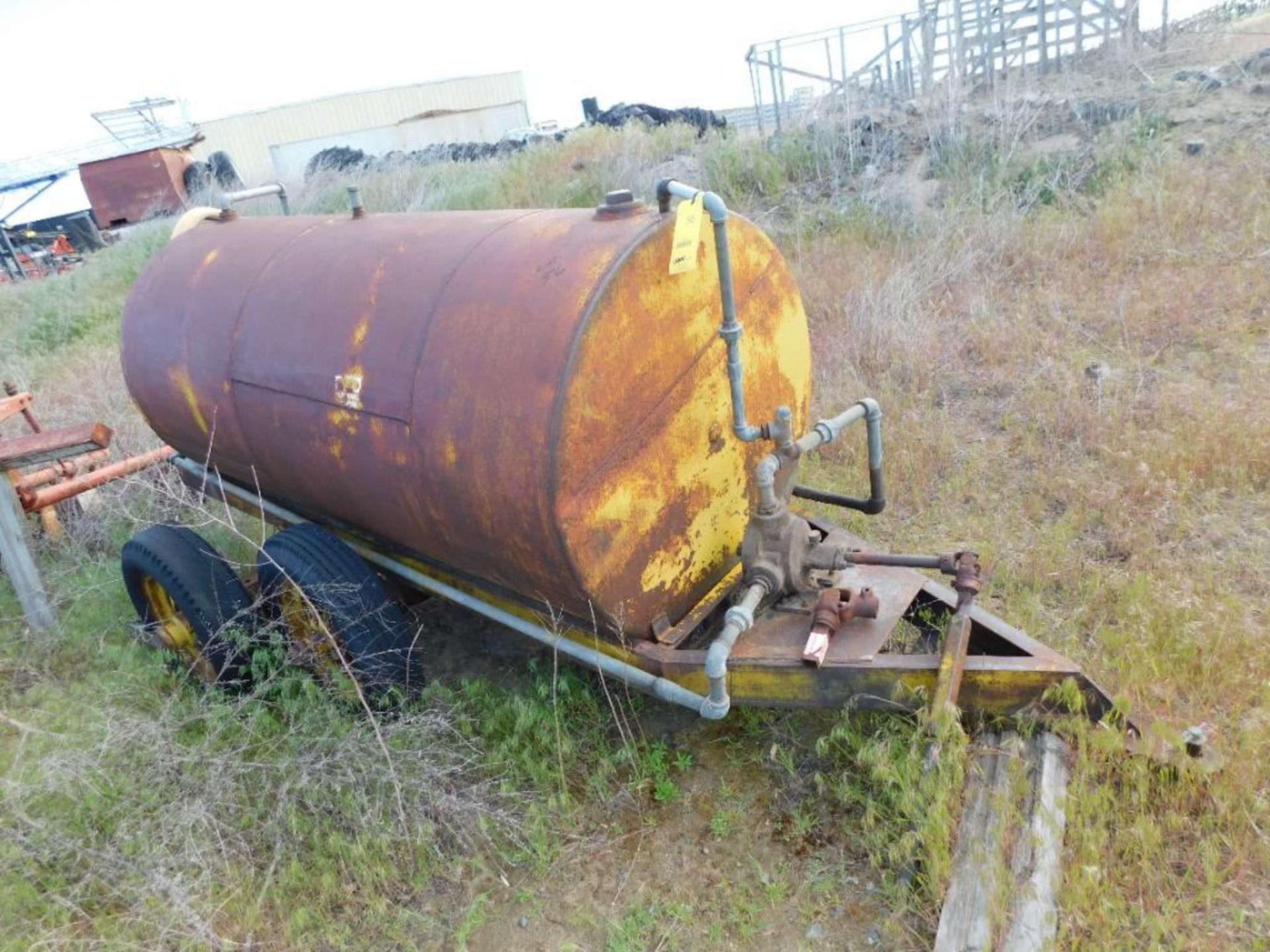 Trailer Mounted Fuel Tank (LOCATED IN MAINTENANCE AREA) - Image 3 of 3