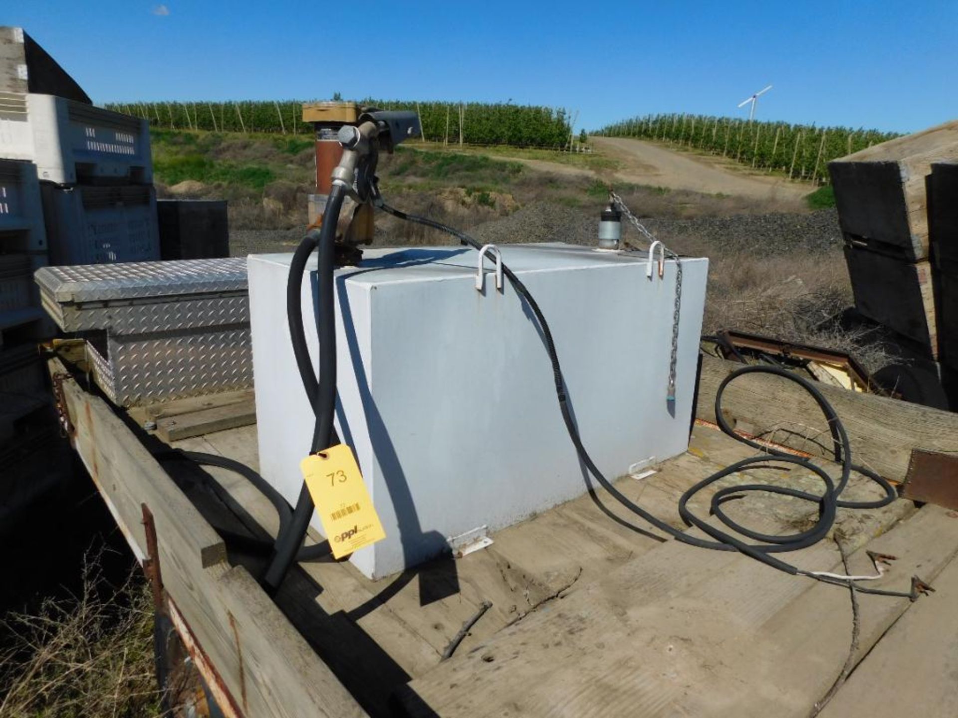 Trailer w/Fuel Tank, Pump & Tool Box (LOCATED IN MAINTENANCE AREA) - Image 3 of 3