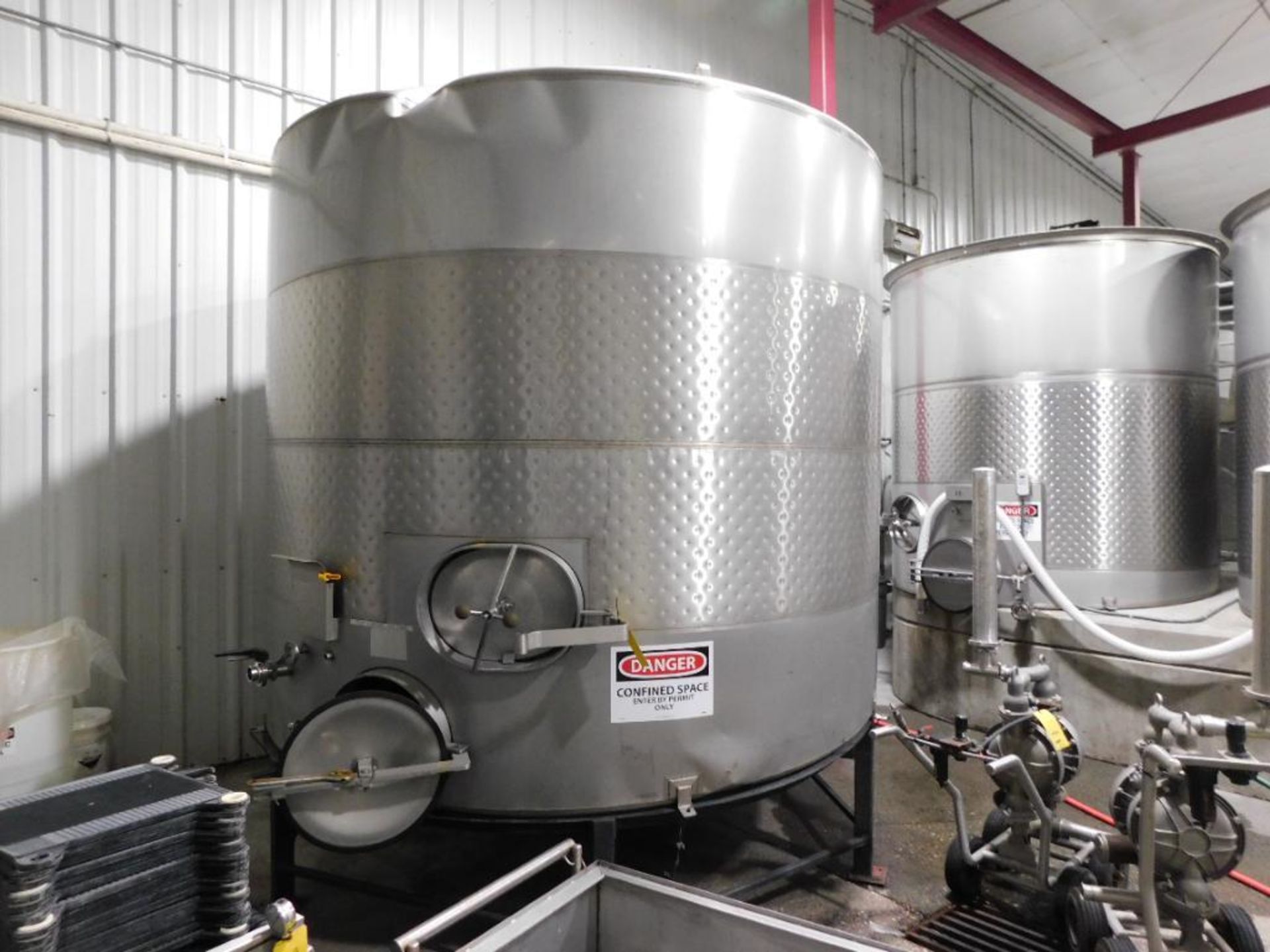 Liquid Assets Manufacturing 4,350 Gallon Stainless Steel Wine Fermentation Tank w/Glycol Jacket (IMP - Image 2 of 4