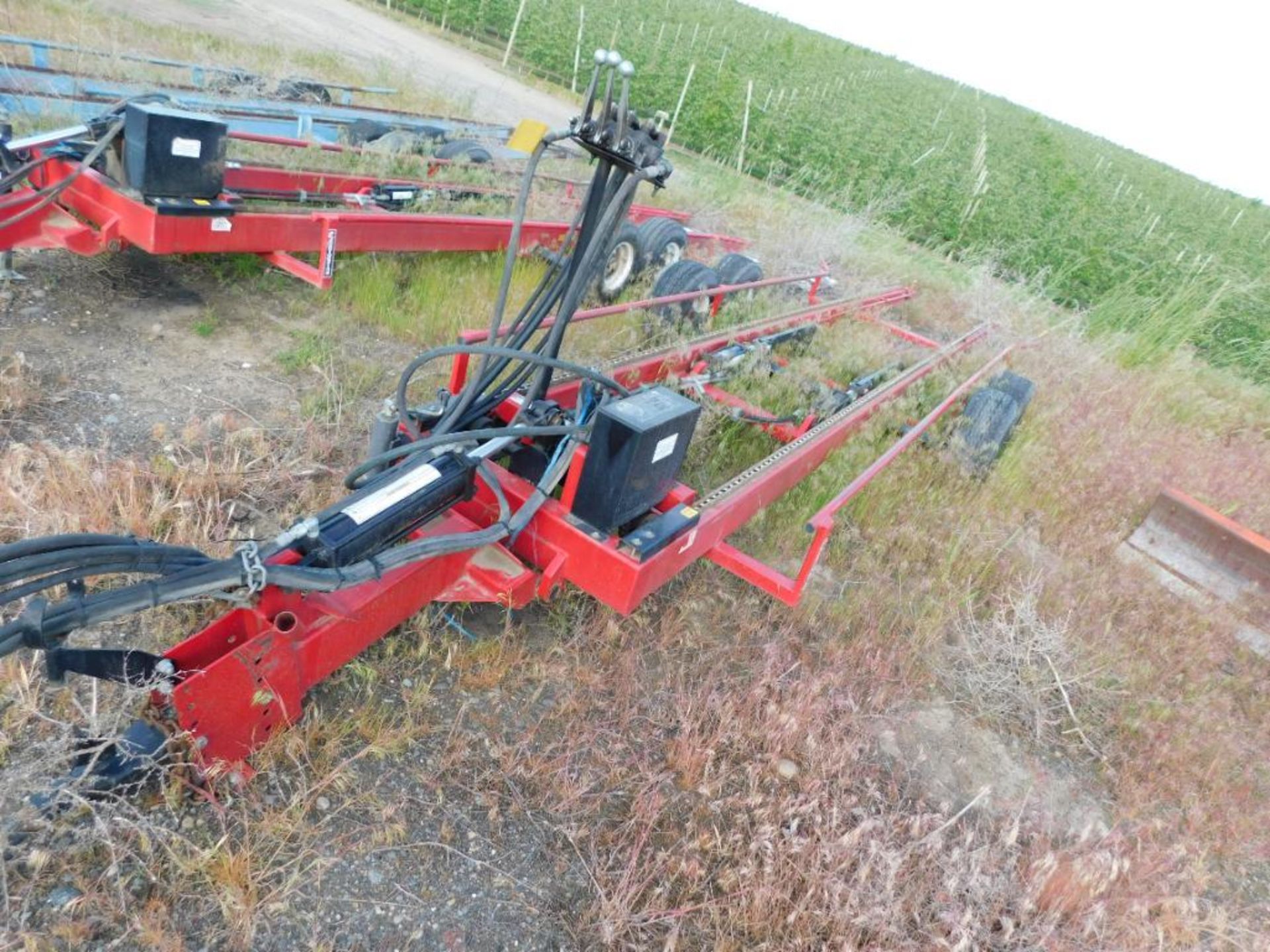 NorthStar Hydraulic Bin Trailer Model TR16532, S/N 181165 (LOCATED IN MAINTENANCE AREA) - Image 2 of 5