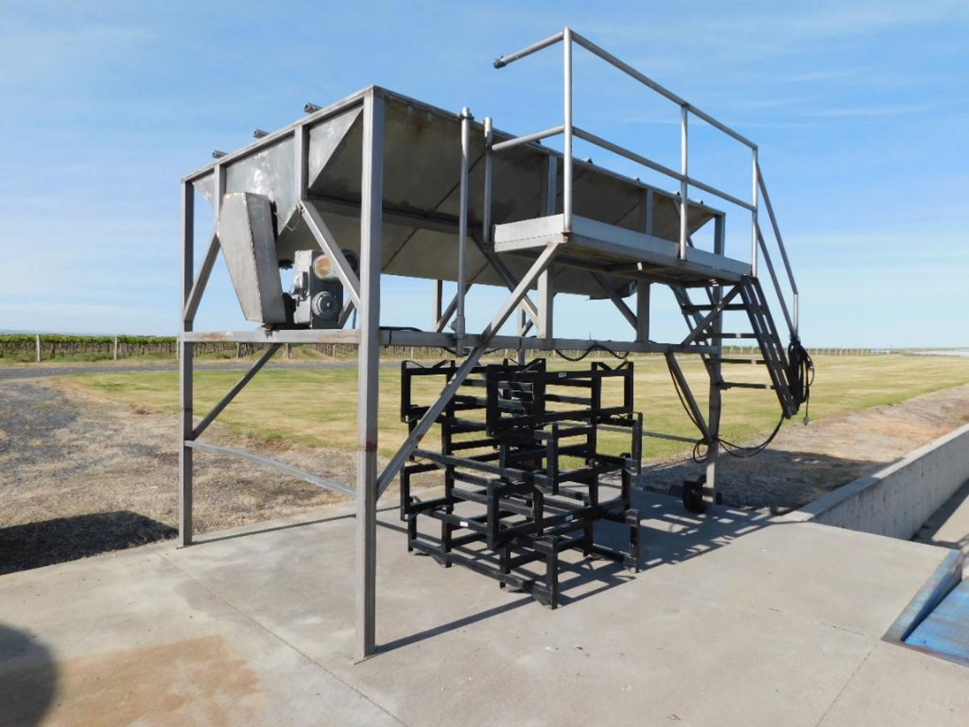 Stainless Steel Hopper w/Auger on Elevated Portable Platform (LOCATED IN WINERY)