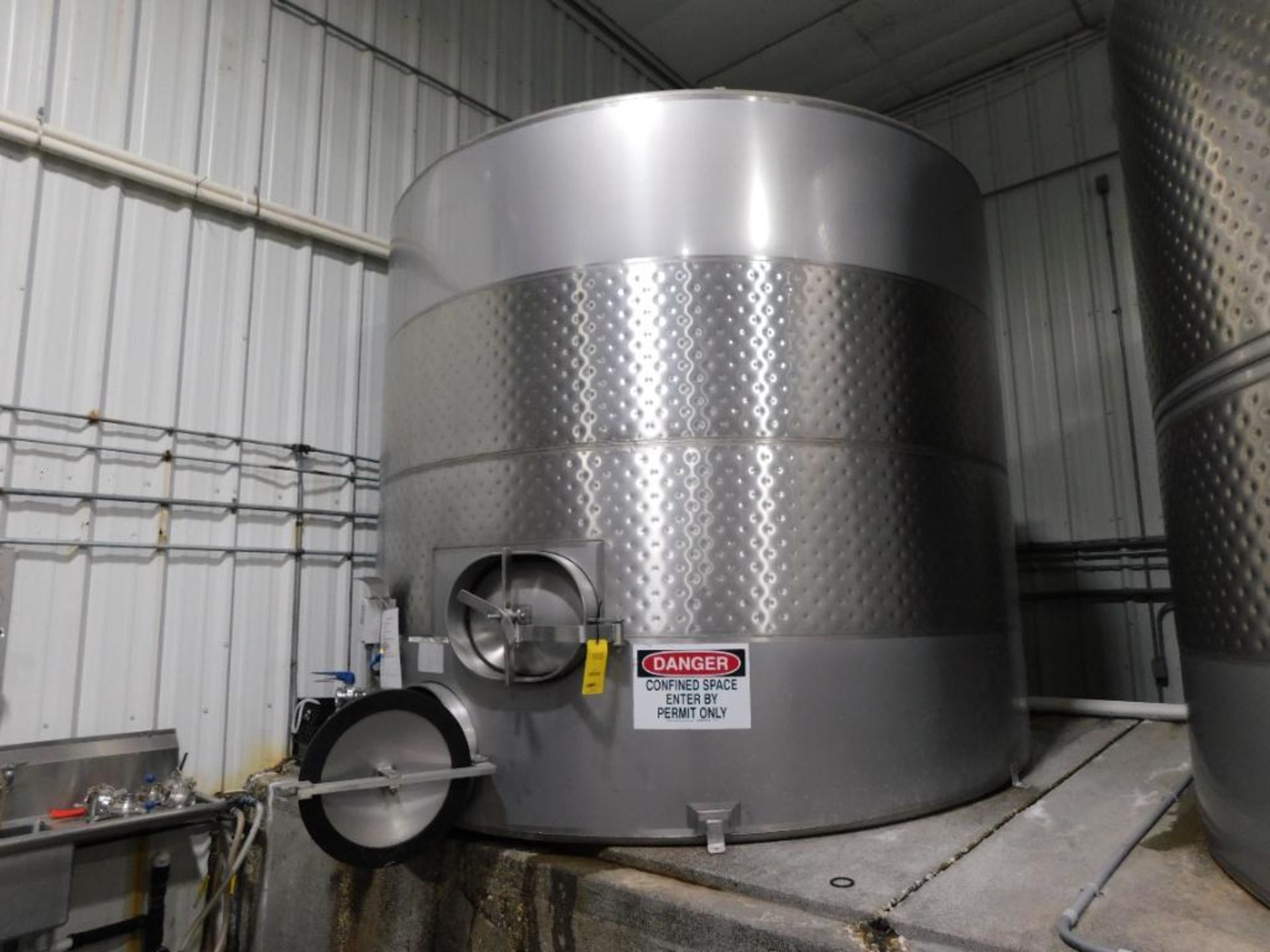 Liquid Assets Manufacturing 4,350 Gallon Stainless Steel Wine Fermentation Tank w/Glycol Jacket (LOC