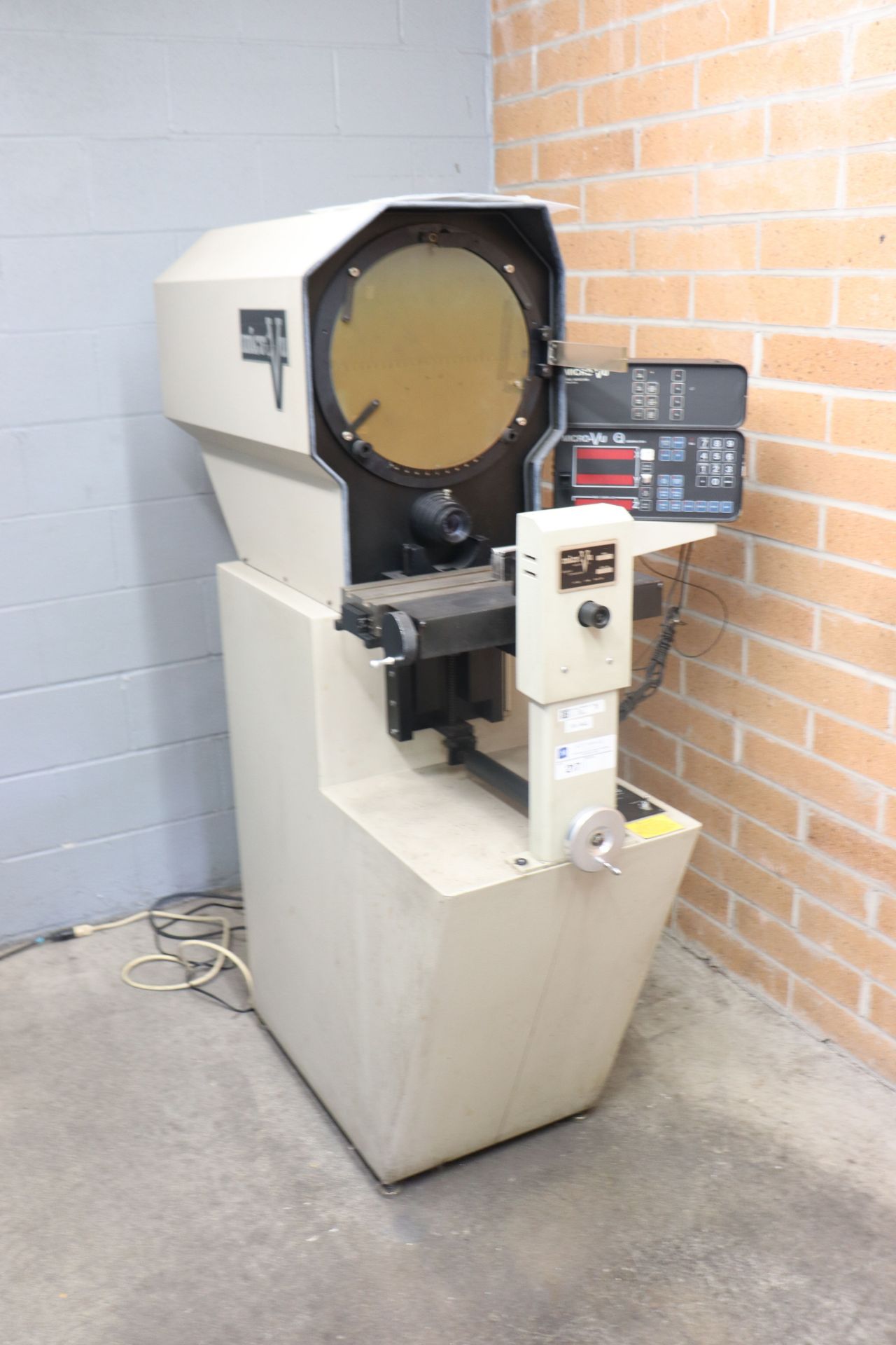 Micro-Vu optical Comparator - Image 5 of 6