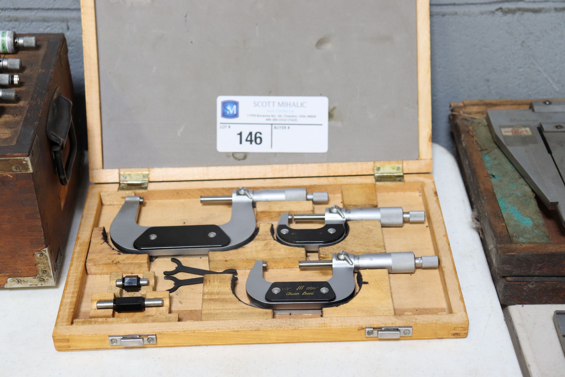 Chaun Brand engineering micrometer kit