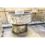 Vibratory bowl/tumbler