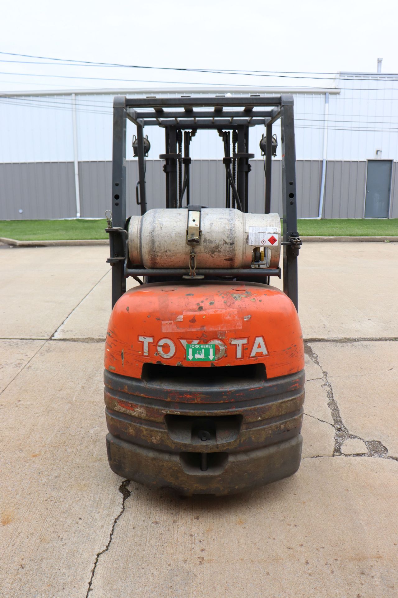 Toyota fork lift model - 42-6FGCU25 - Image 4 of 9