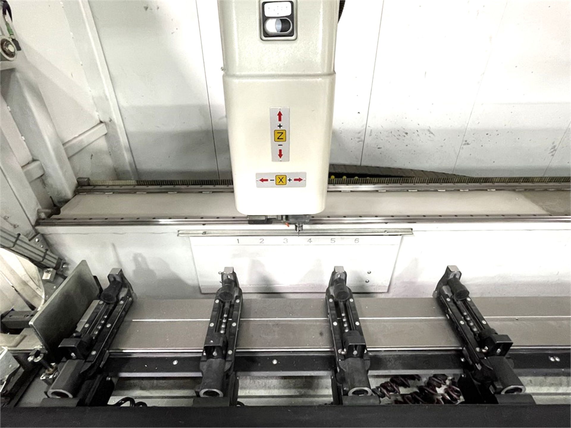 10' FOM INDUSTRIE MODEL MODUS CNC 4-AXIS ALUMINUM PROFILE MACHINING CENTER/ROUTER, S/N A0700194 - Image 7 of 14