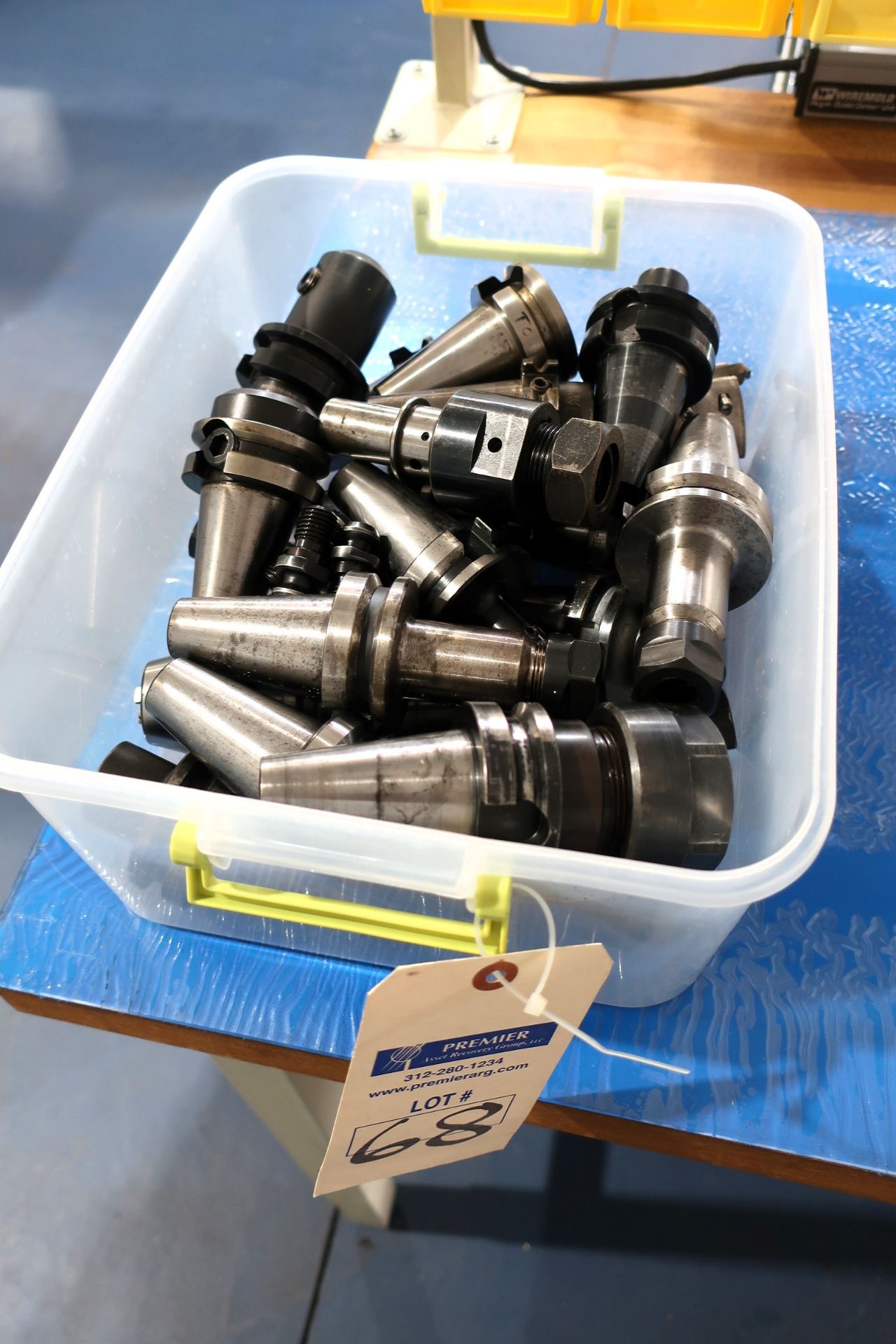 Approx. (20) 40-Taper Tool Holders