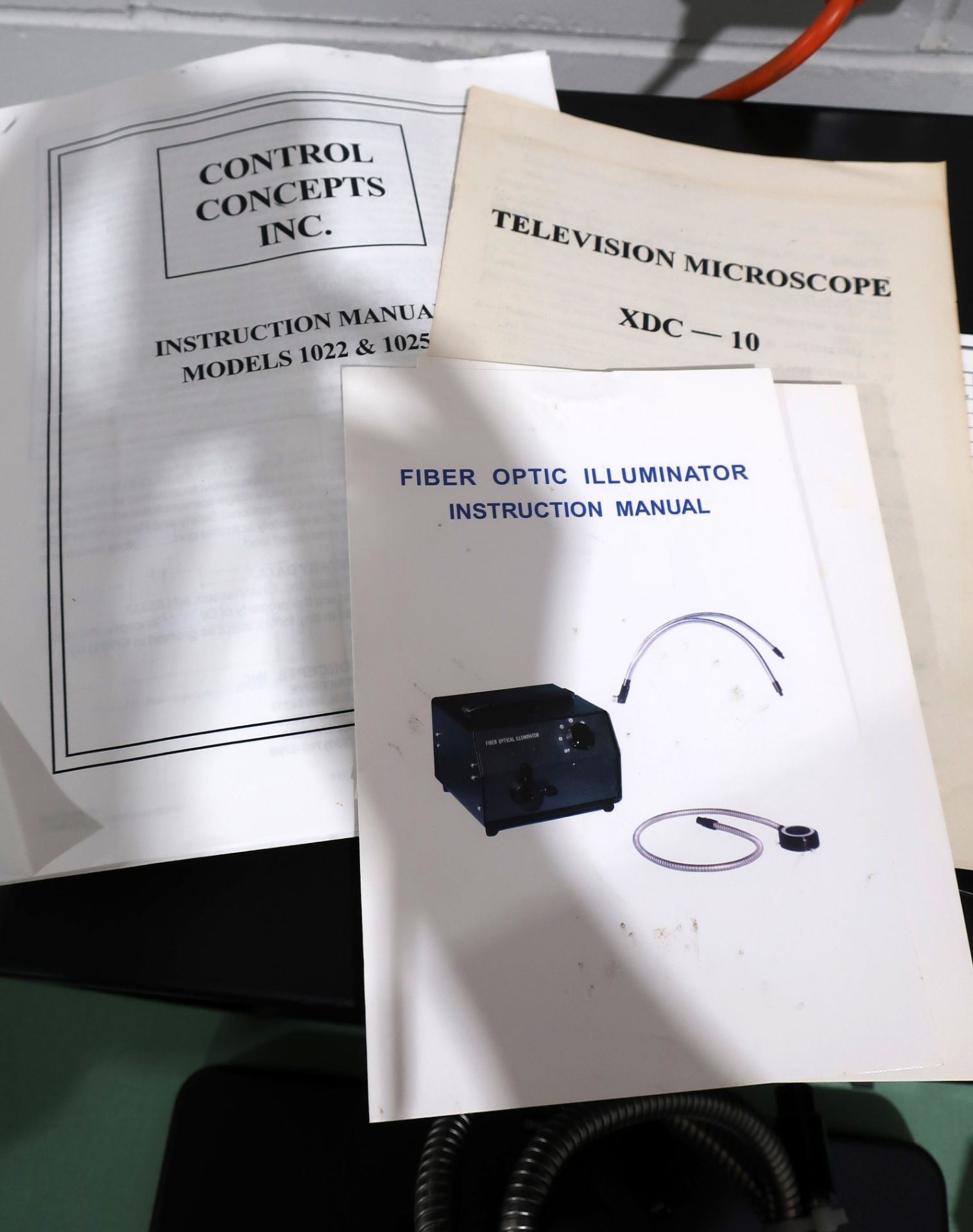 Control Concepts Inc Fiber Optic illuminator with Television Microscope XDC-10 - Image 7 of 9