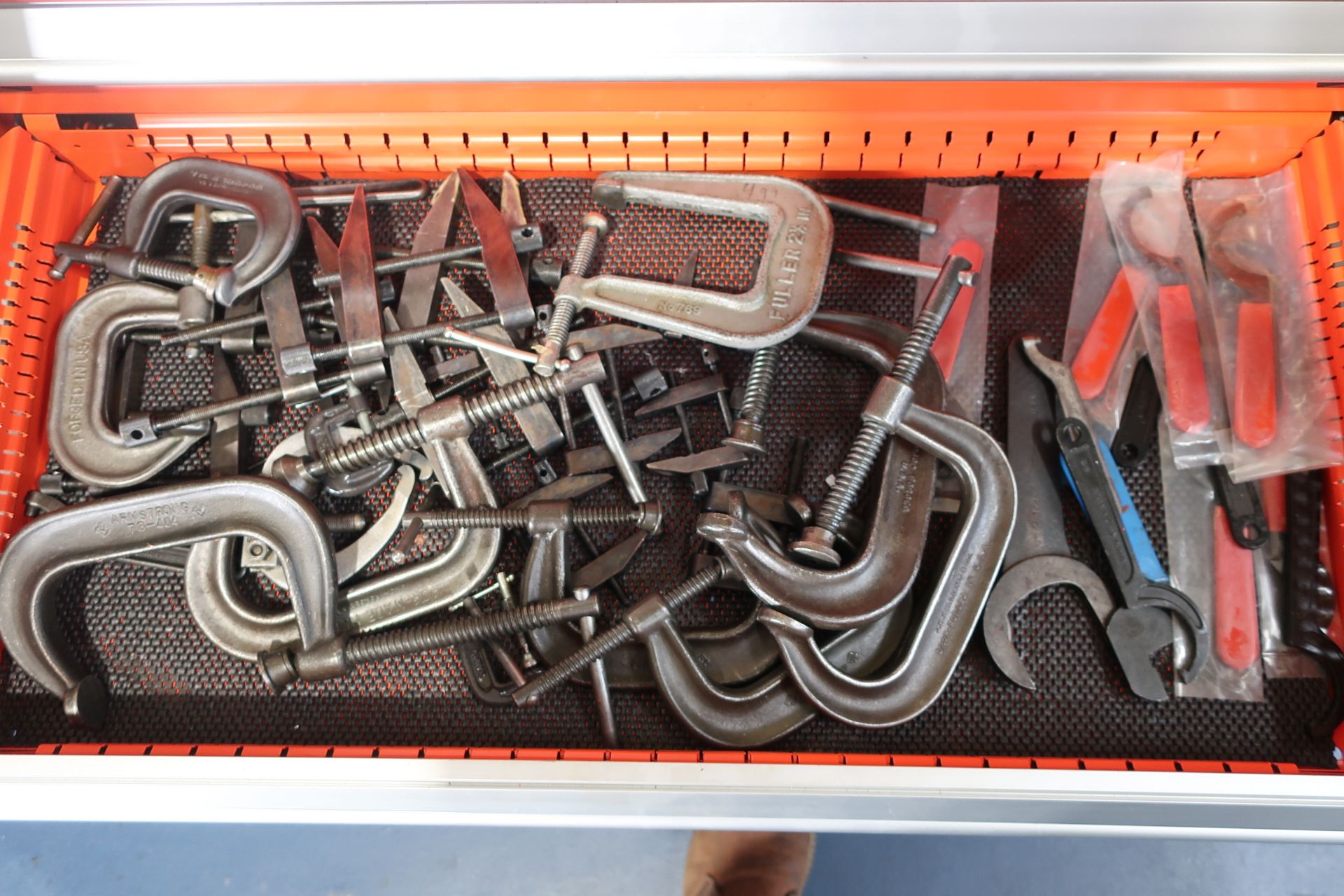 Heavy Duty Tool Cabinet with Contents - Image 6 of 6