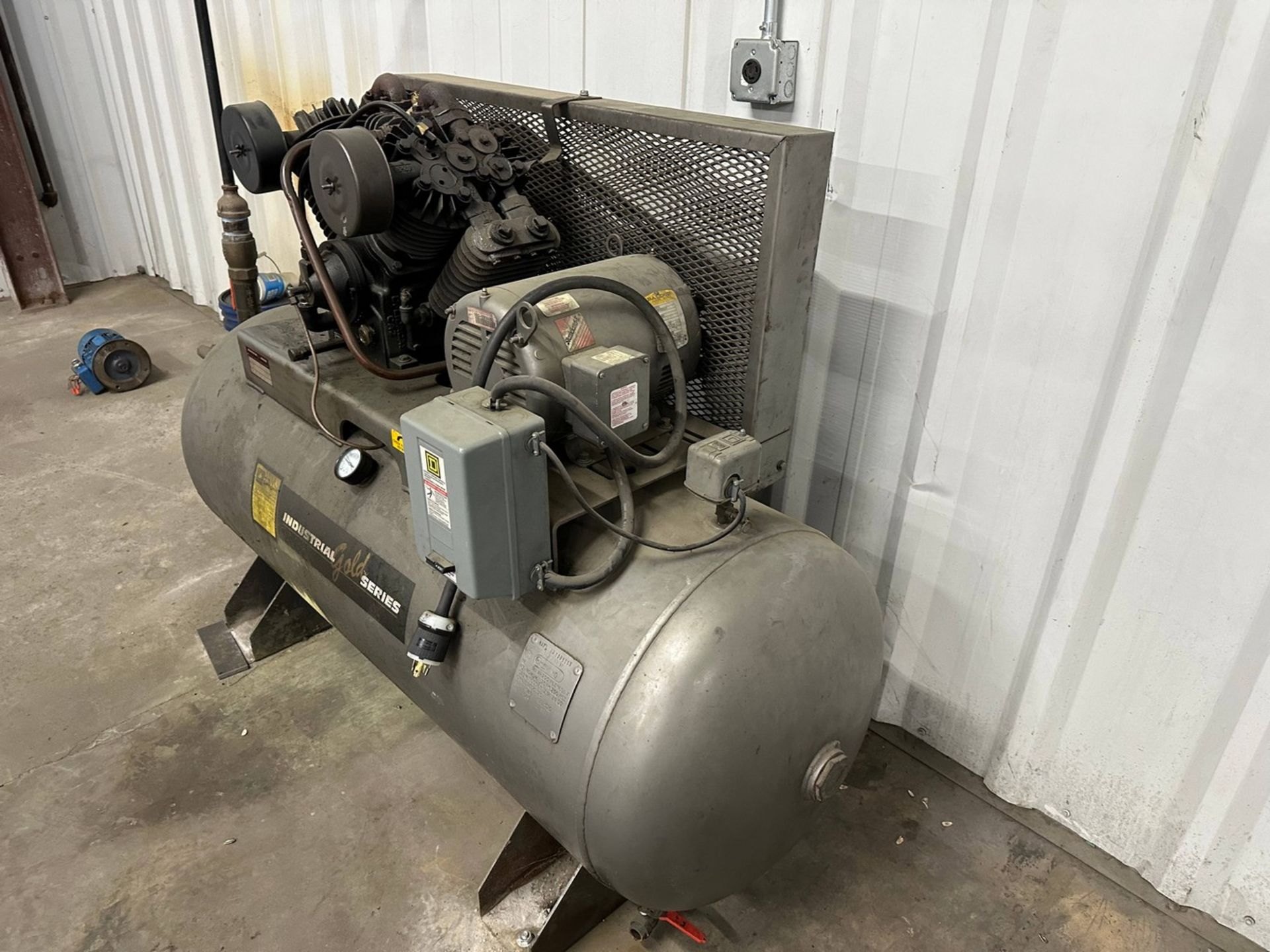 Industrial Gold Series 10hp 120 gal Air Compressor - Image 5 of 6