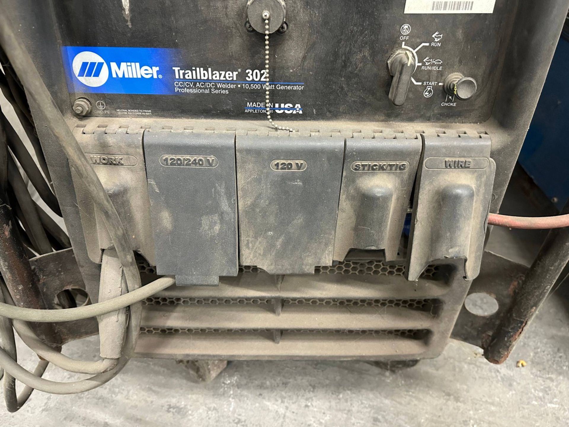 Miller Trailblazer 302 LP Generator Welder - Image 7 of 8