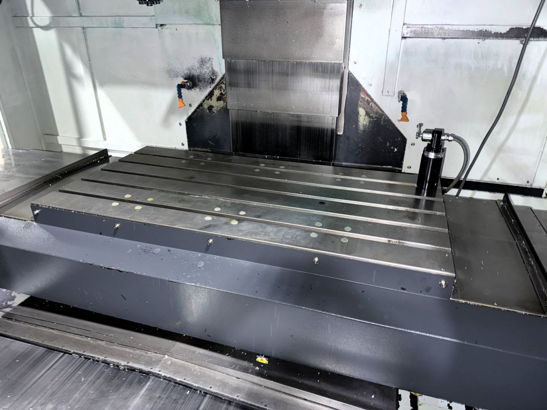 2011 Feeler Methods VMP1100 CNC Vertical Machining Center - Image 6 of 10