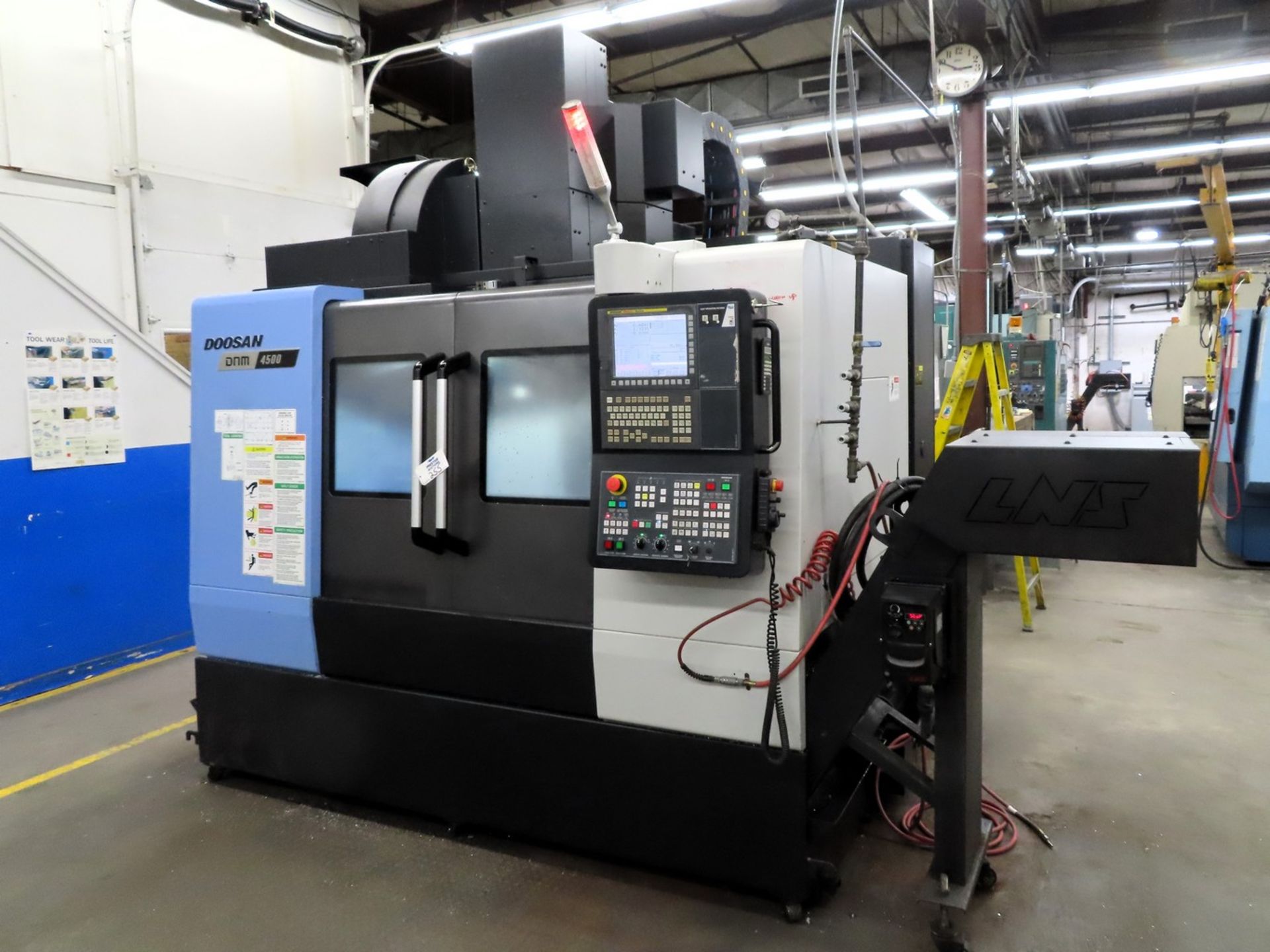 2018 Doosan DNM4500 CNC Vertical Machining Center - Image 2 of 13