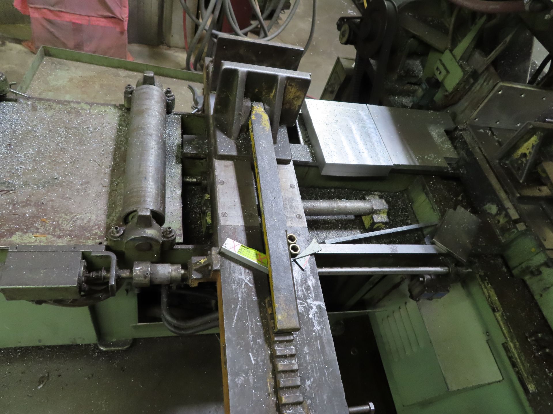 DoAll C-80 Horizontal Bandsaw w/ manual clamping - Image 4 of 6