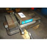 Kurt 8" Milling Vise