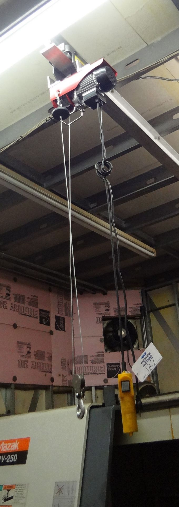 Pittsburgh 500 Lb Capacity Electric Hoist