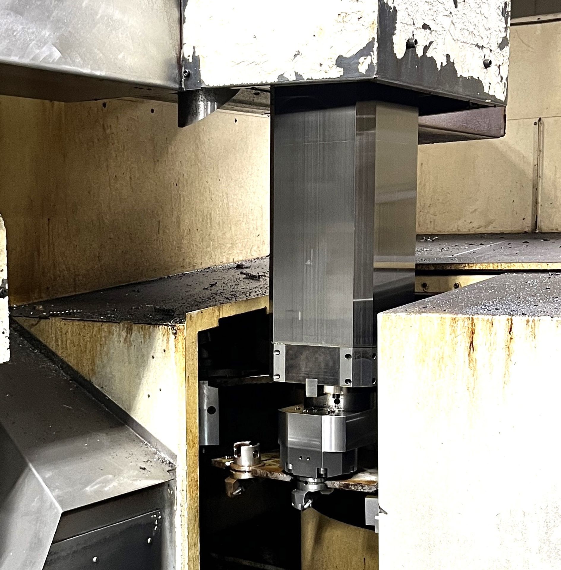 Giddings & Lewis VTC1600 CNC Vertical Boring Mill - Image 4 of 9