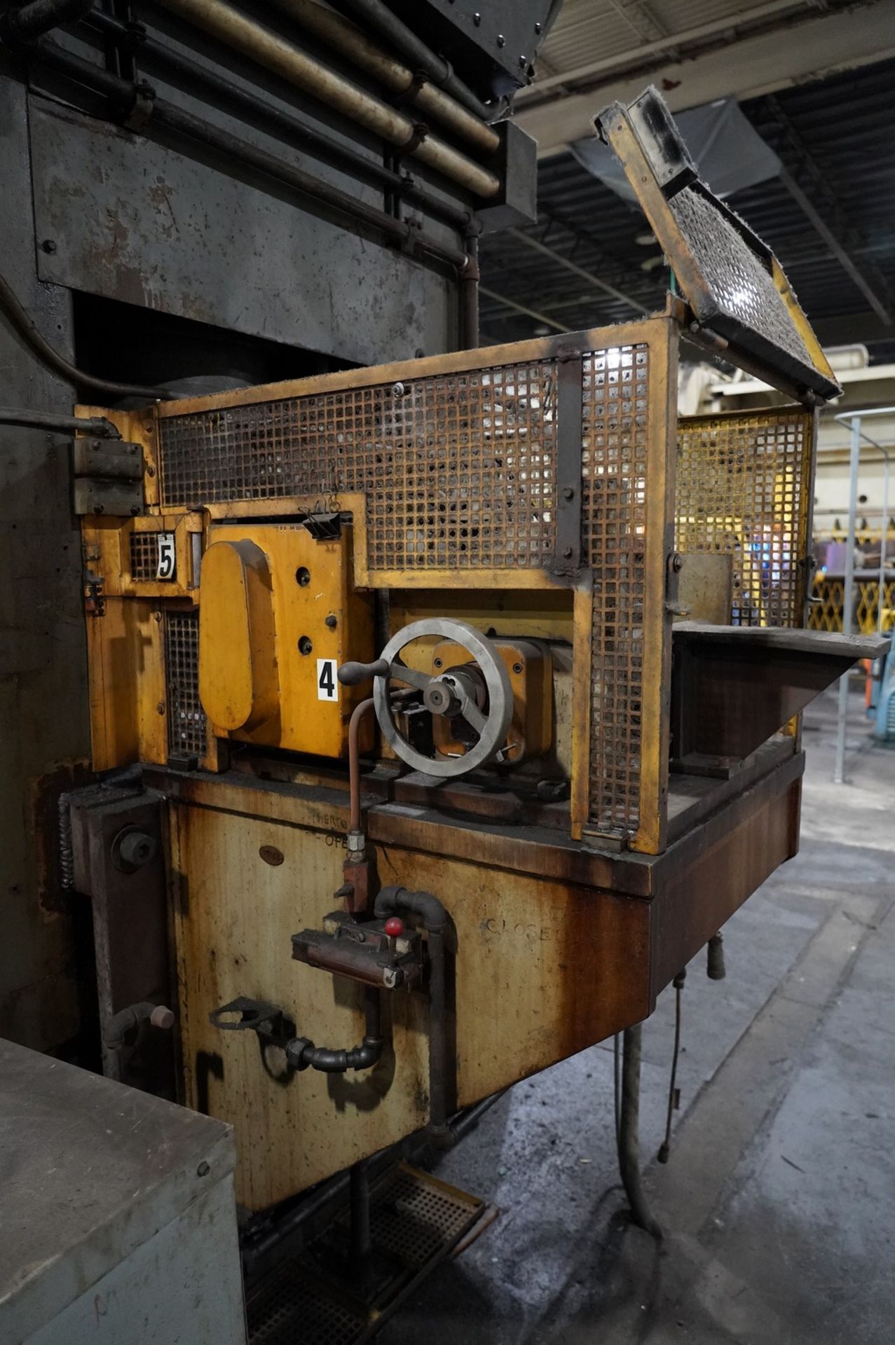 Minster Model E2-600-60-42 600 Ton Press - Image 8 of 16