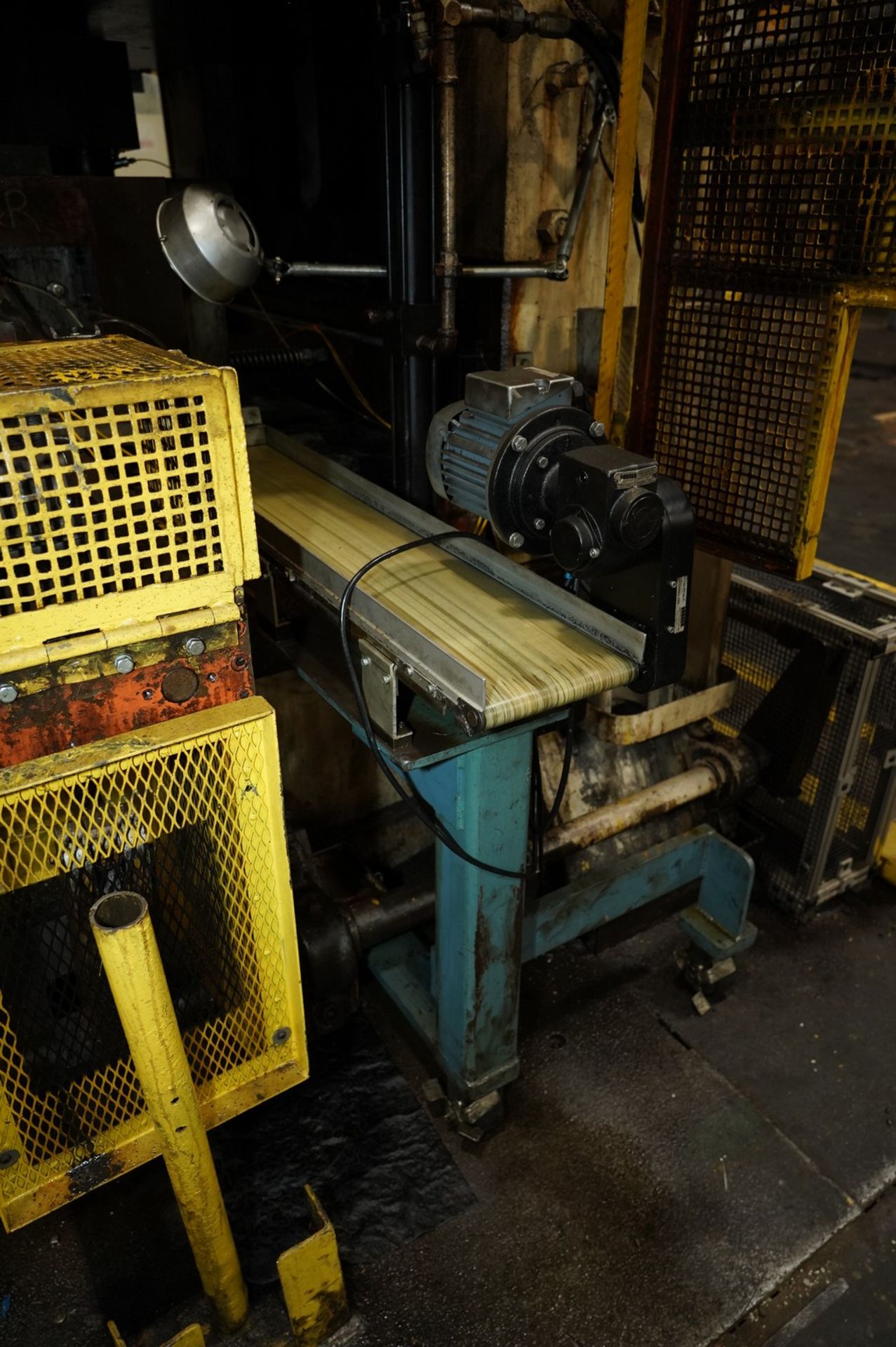 Clearing Model E-2600-72 600 Ton Press - Image 10 of 19