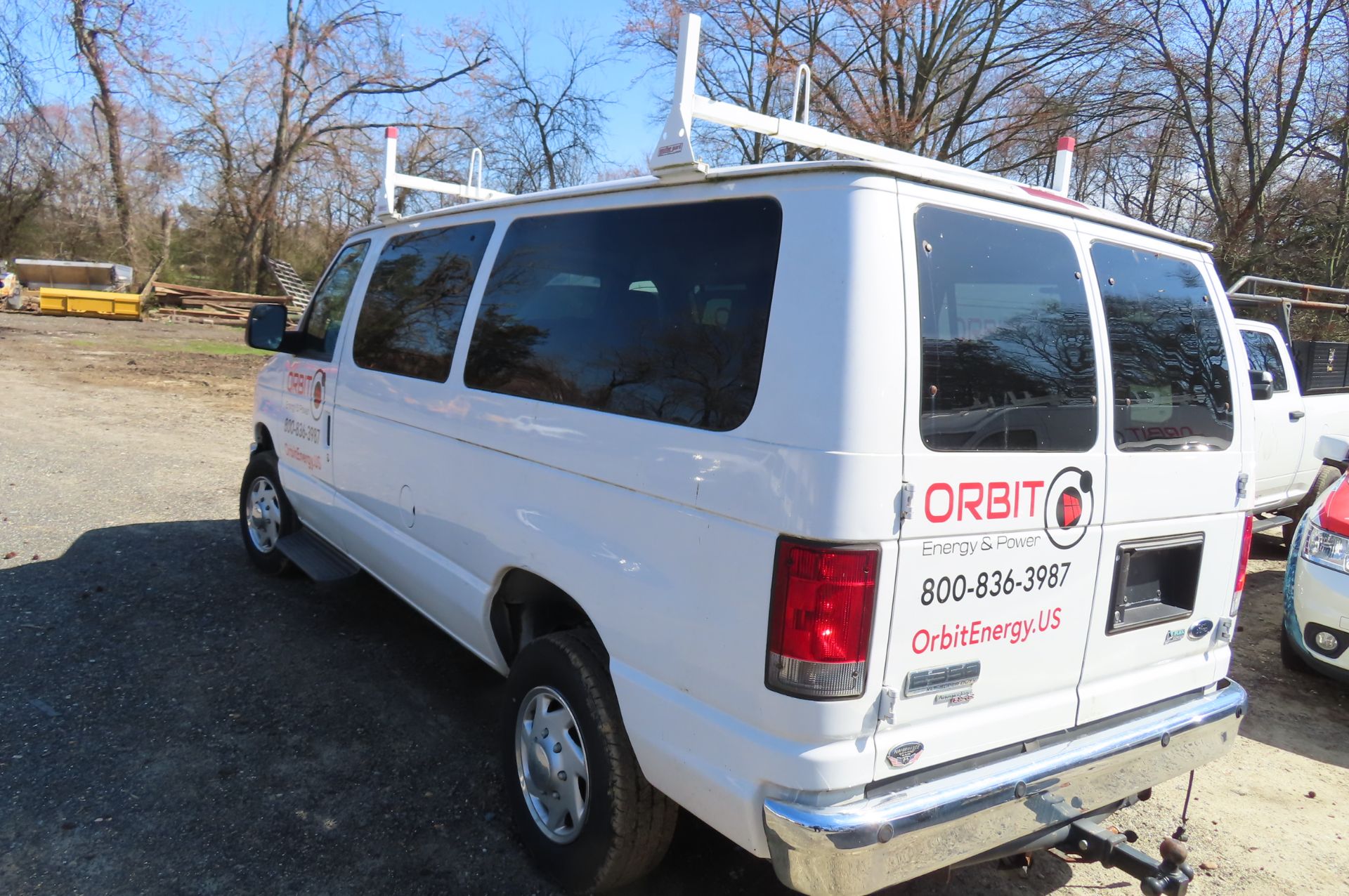 2011 FORD E350XLT SUPER DUTY PASSENGER VAN, VIN 1FBNE3BL2BDB03453.. - Image 5 of 10