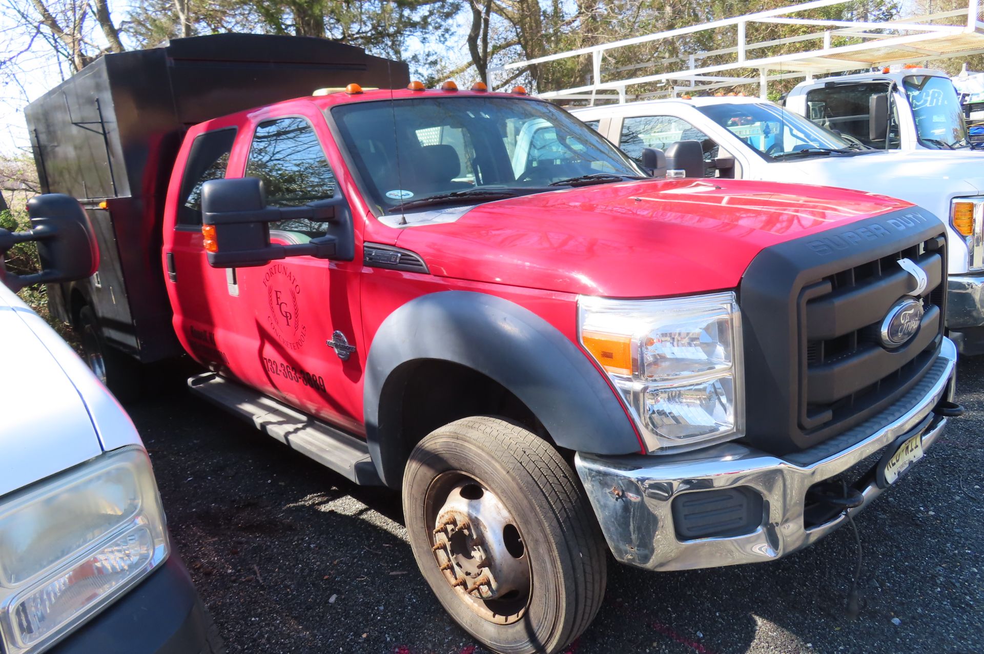 2012 FORD F-550 SUPER DUTY POWER STROKE 6.7L DIESEL CREW CAB 4X4 UTILITY BODY TRUCK… - Image 3 of 15