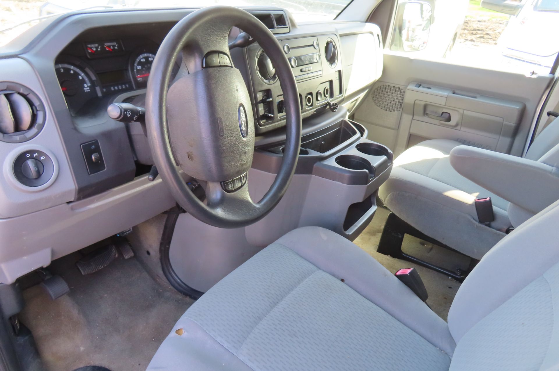 2011 FORD E350XLT SUPER DUTY PASSENGER VAN, VIN 1FBNE3BL2BDB03453.. - Image 8 of 10