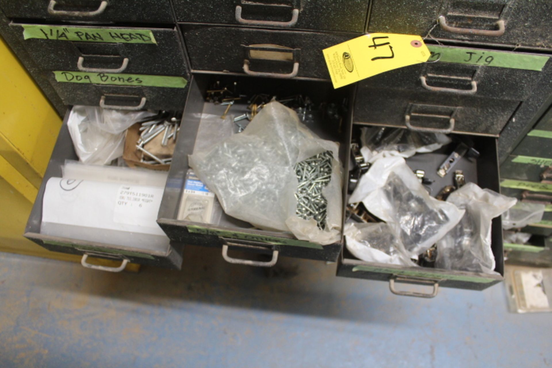 30-DRAWER PARTS SORTER WITH CONTENTS - Image 4 of 5